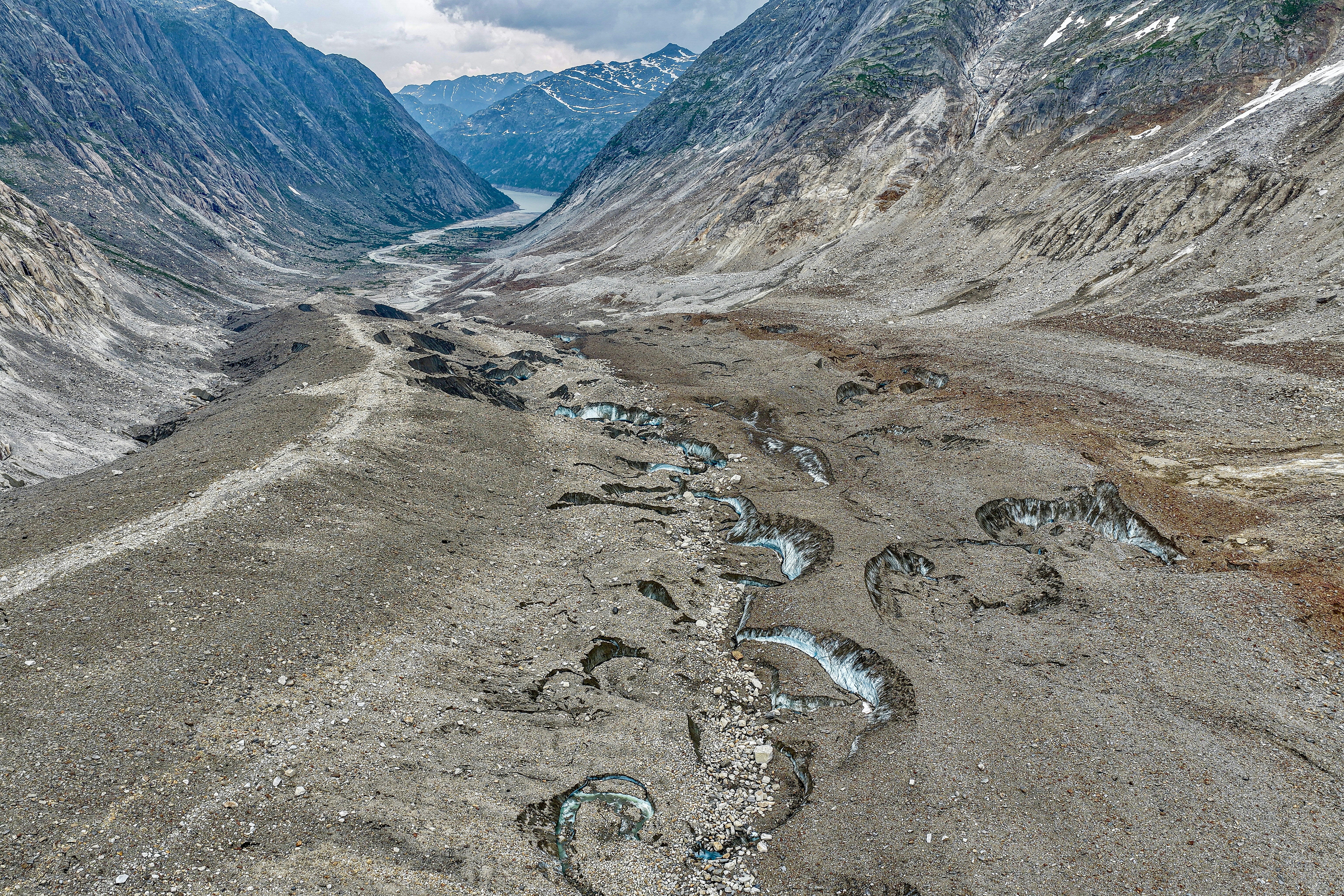 Photo by maximilian_brand