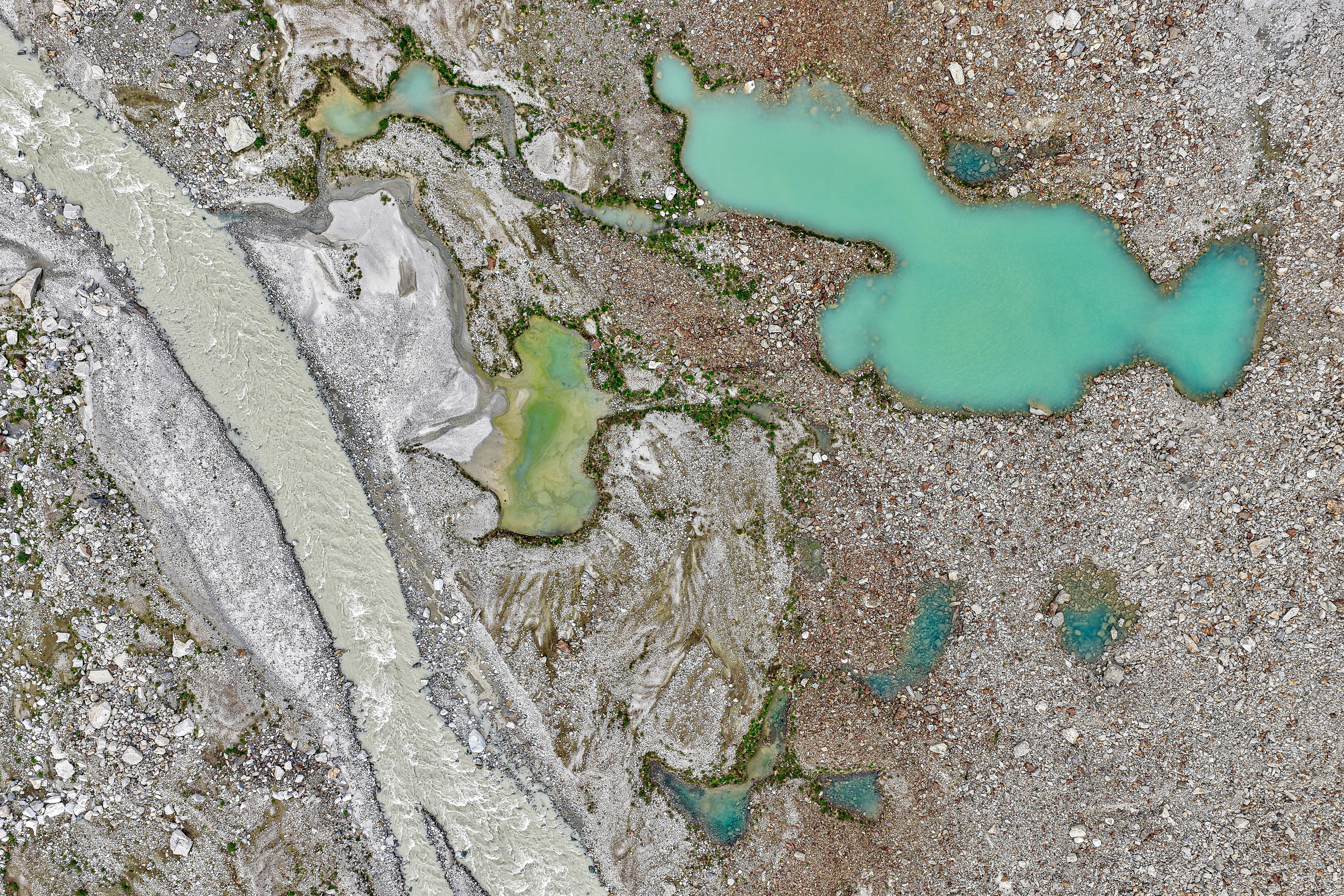 Photo by maximilian_brand