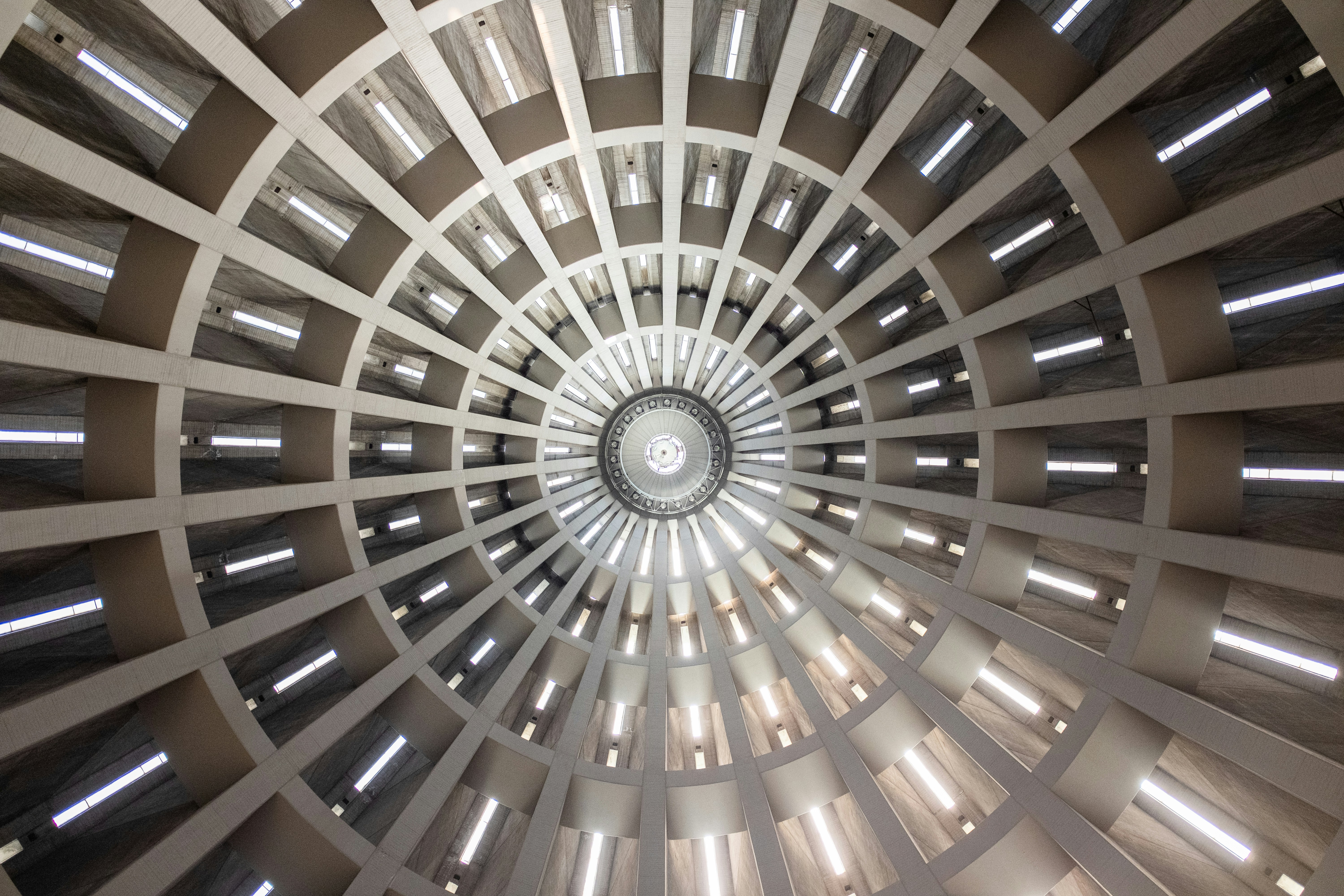 Photo by bernardhermant