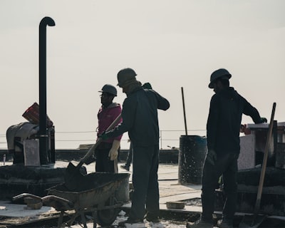 Article: Construction Equipment Repair Emergency | Contractor Funding