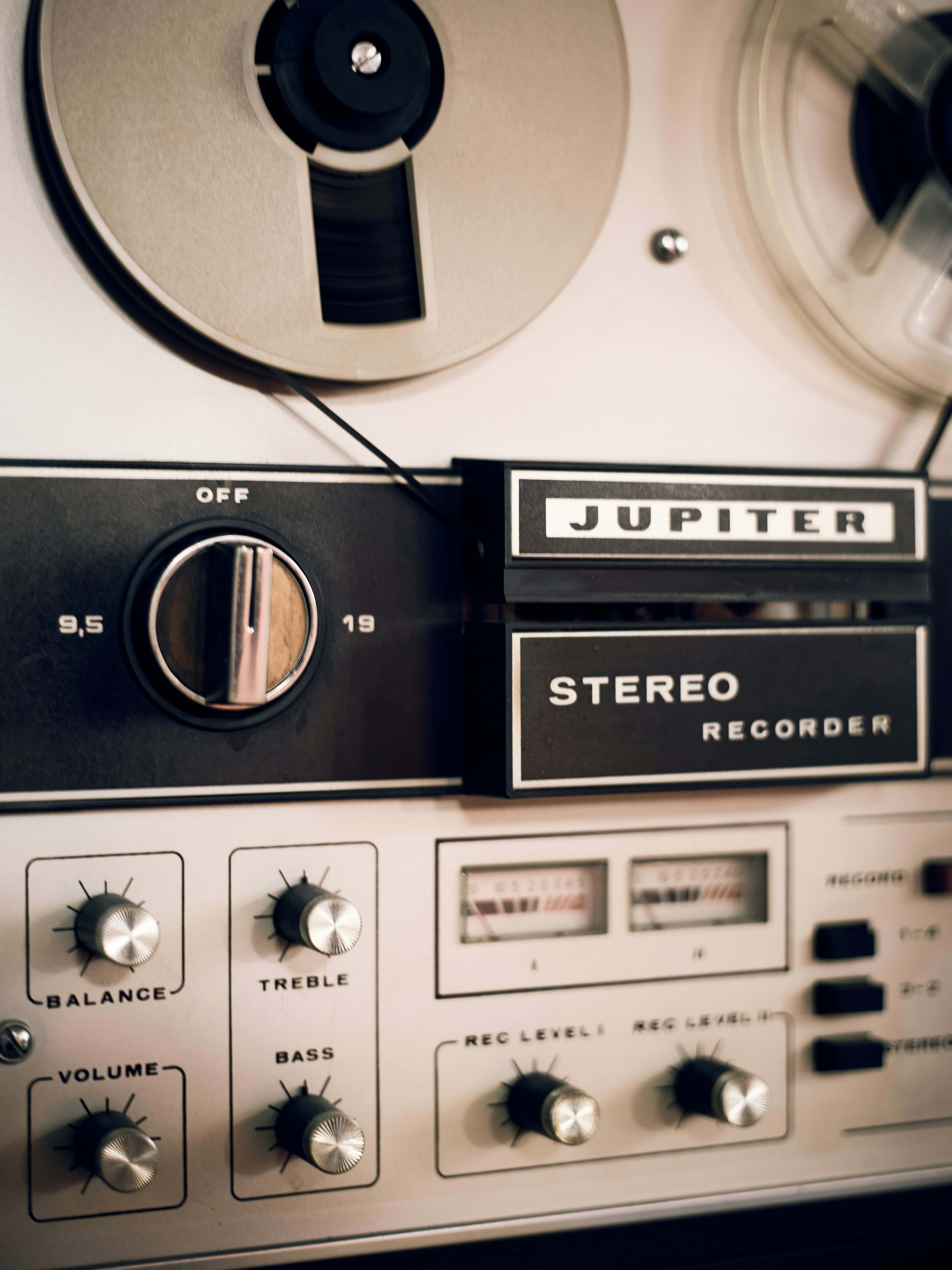 Vintage reel-to-reel stereo recorder with controls