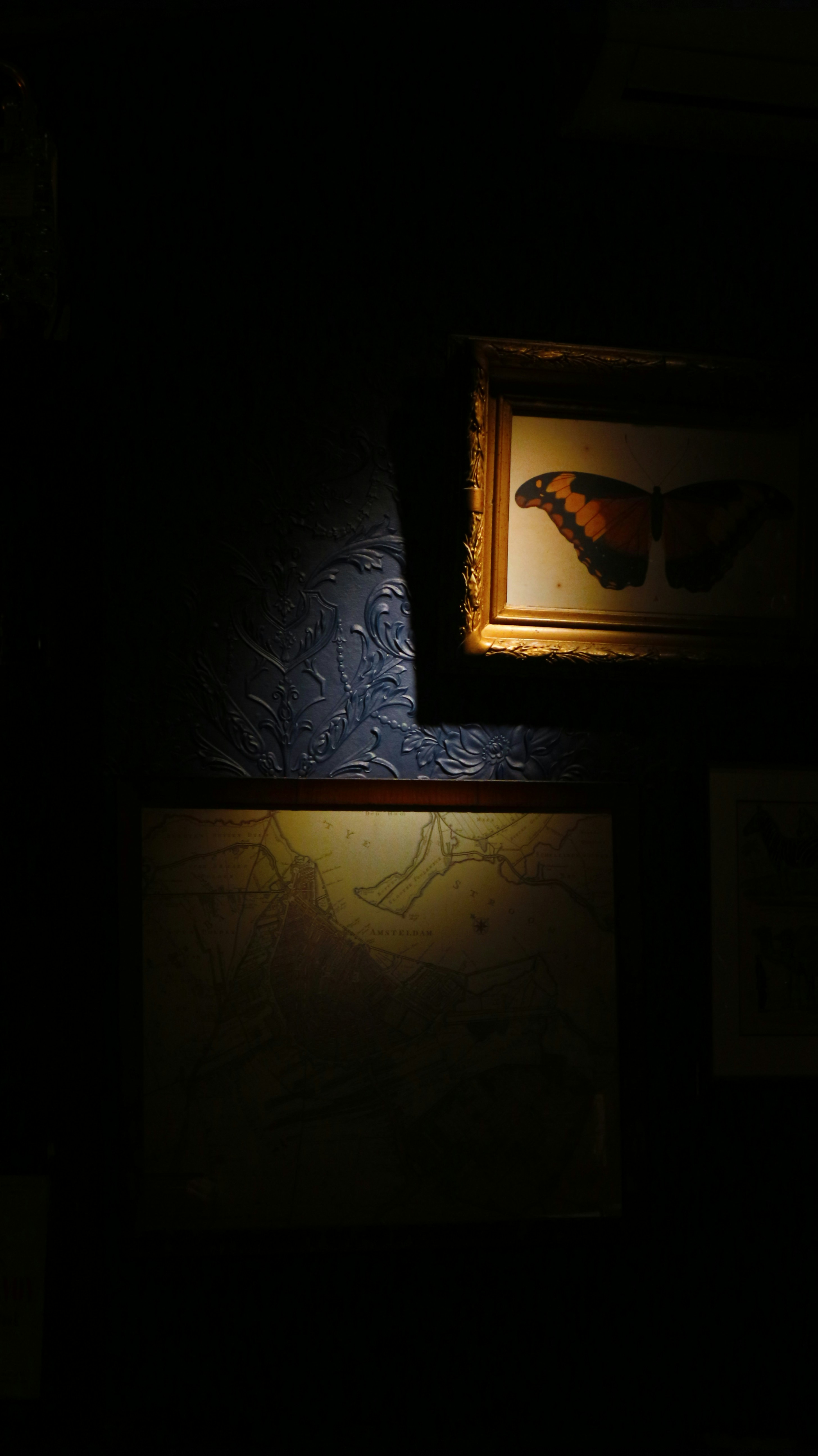 vintage cabinet wallpaper, wallpaper, Victorian Cabinet Hardware: A Stylish Touch 3