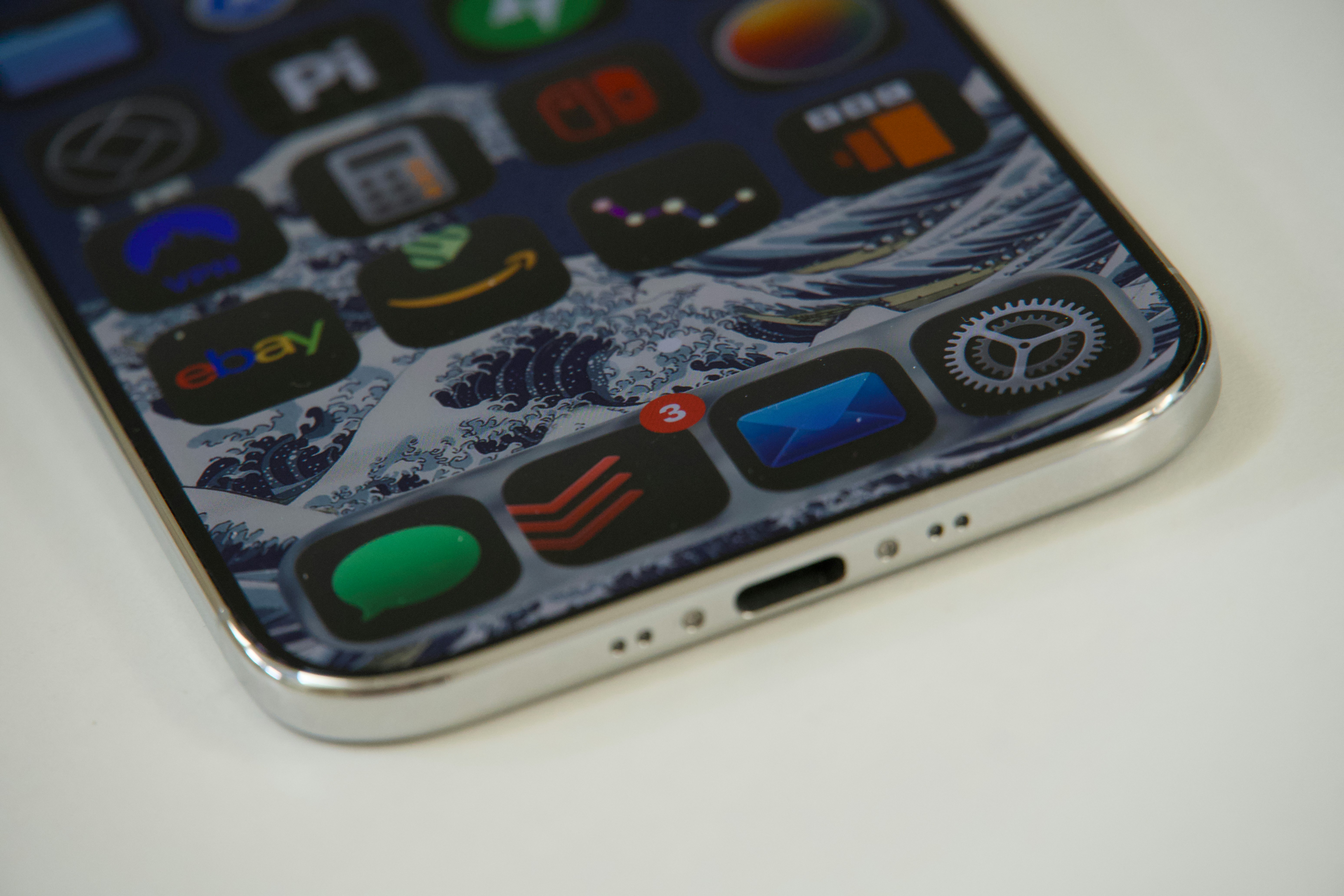 Smartphone screen with apps