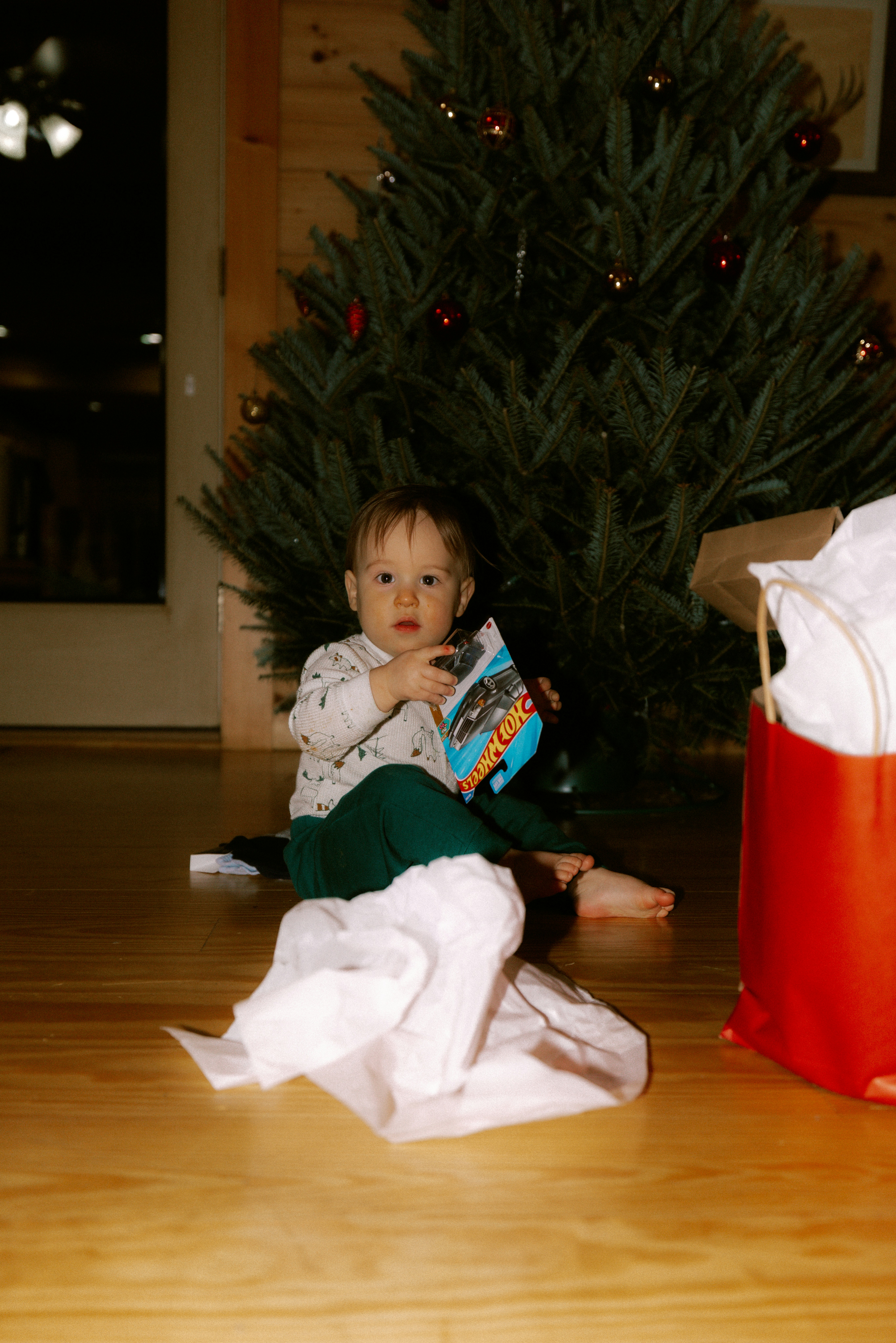 children receiving toys