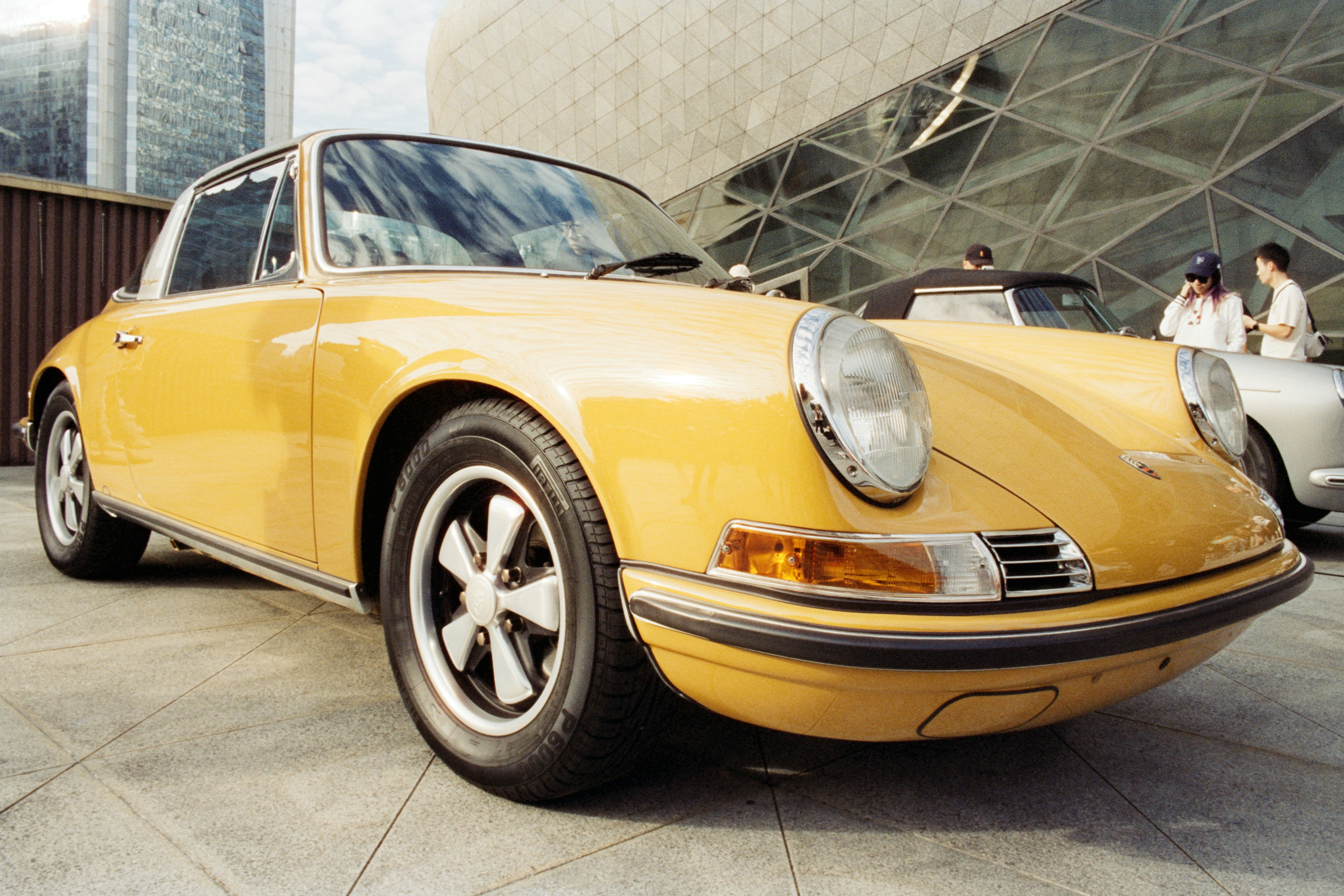 Photo by zhenyao_photo