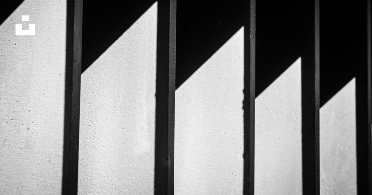 Geometric pattern of light and shadow on wall photo – Free Abstract ...