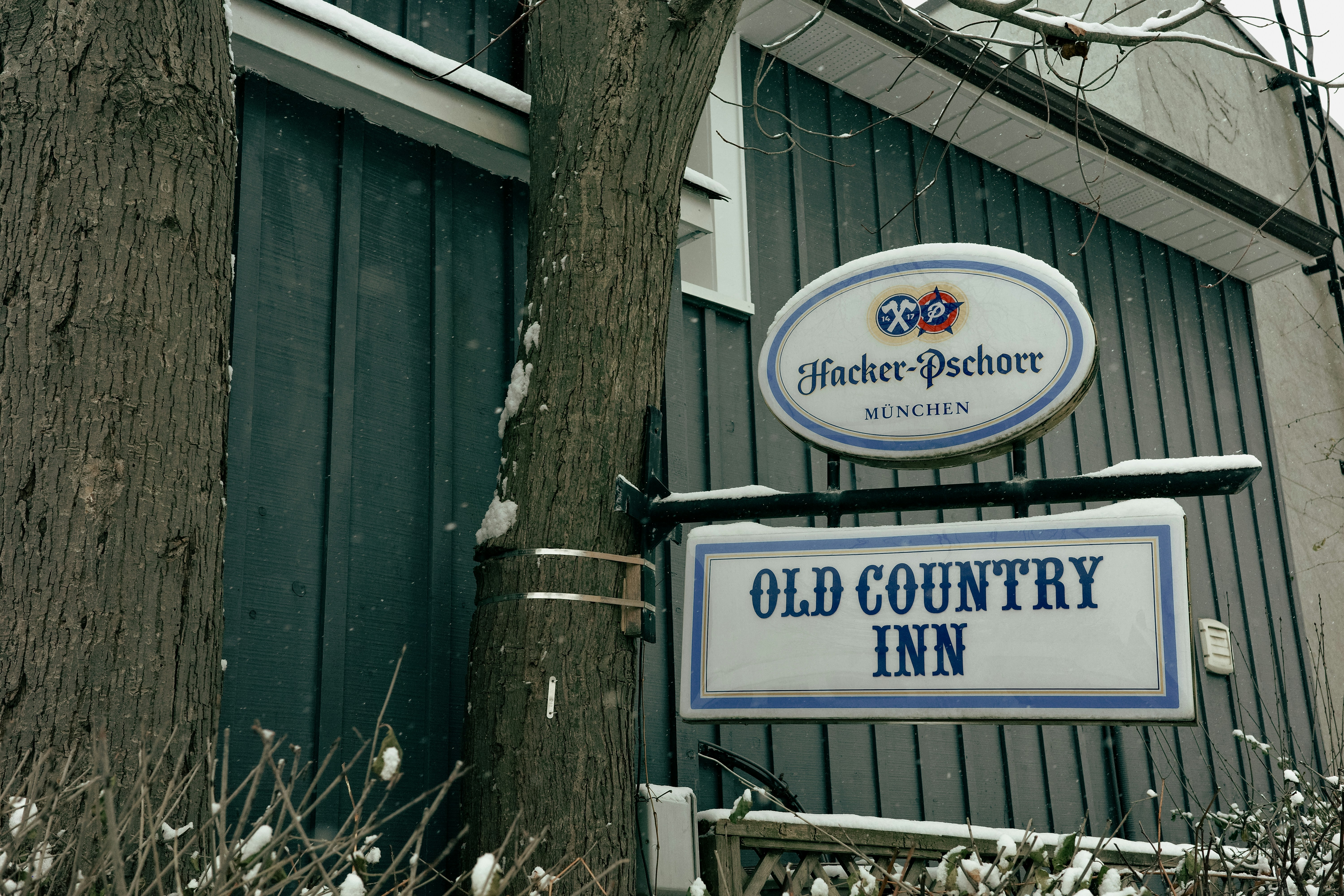 Old country inn sign