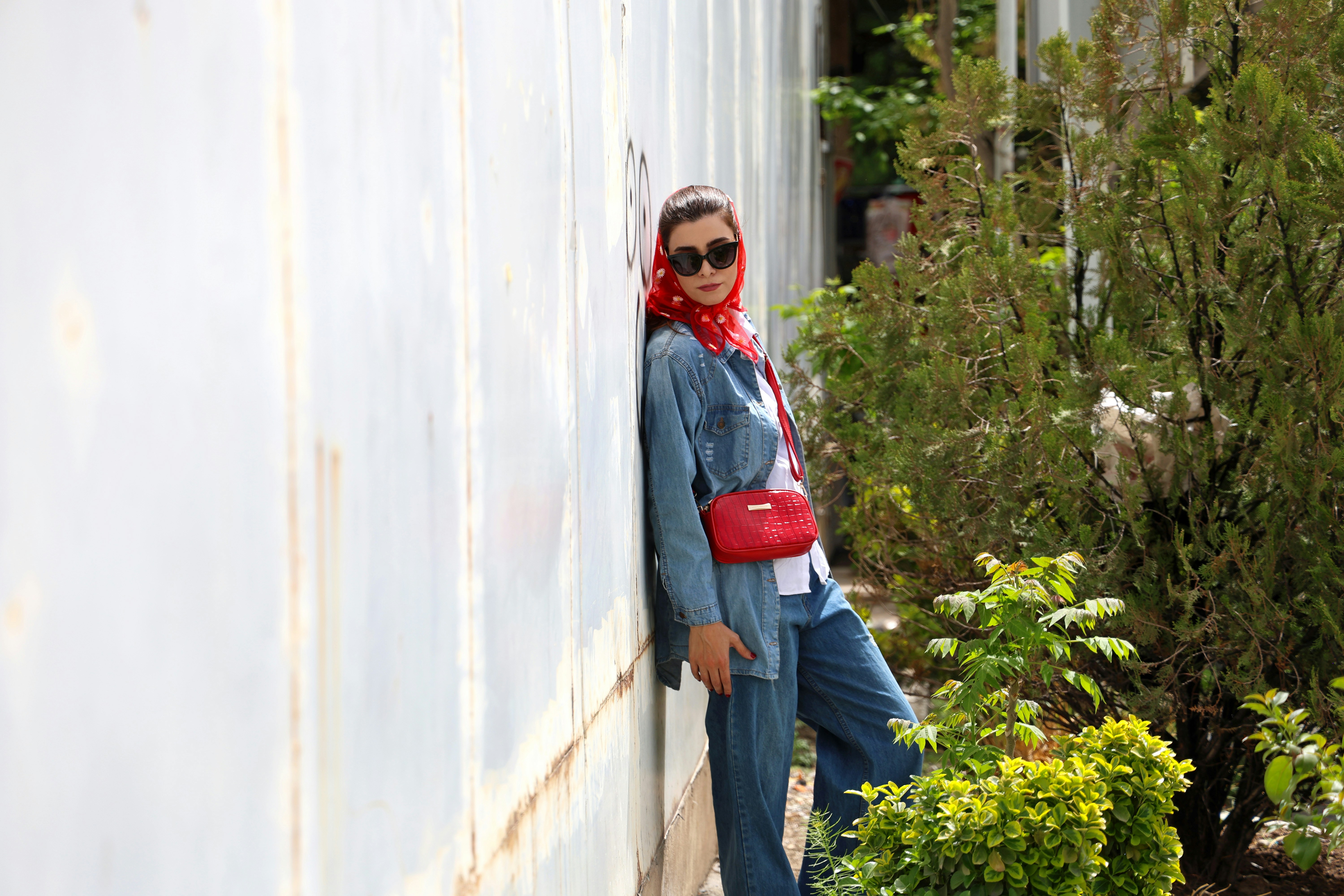 12 Stylish Denim Spring Outfit Ideas You Need to Try