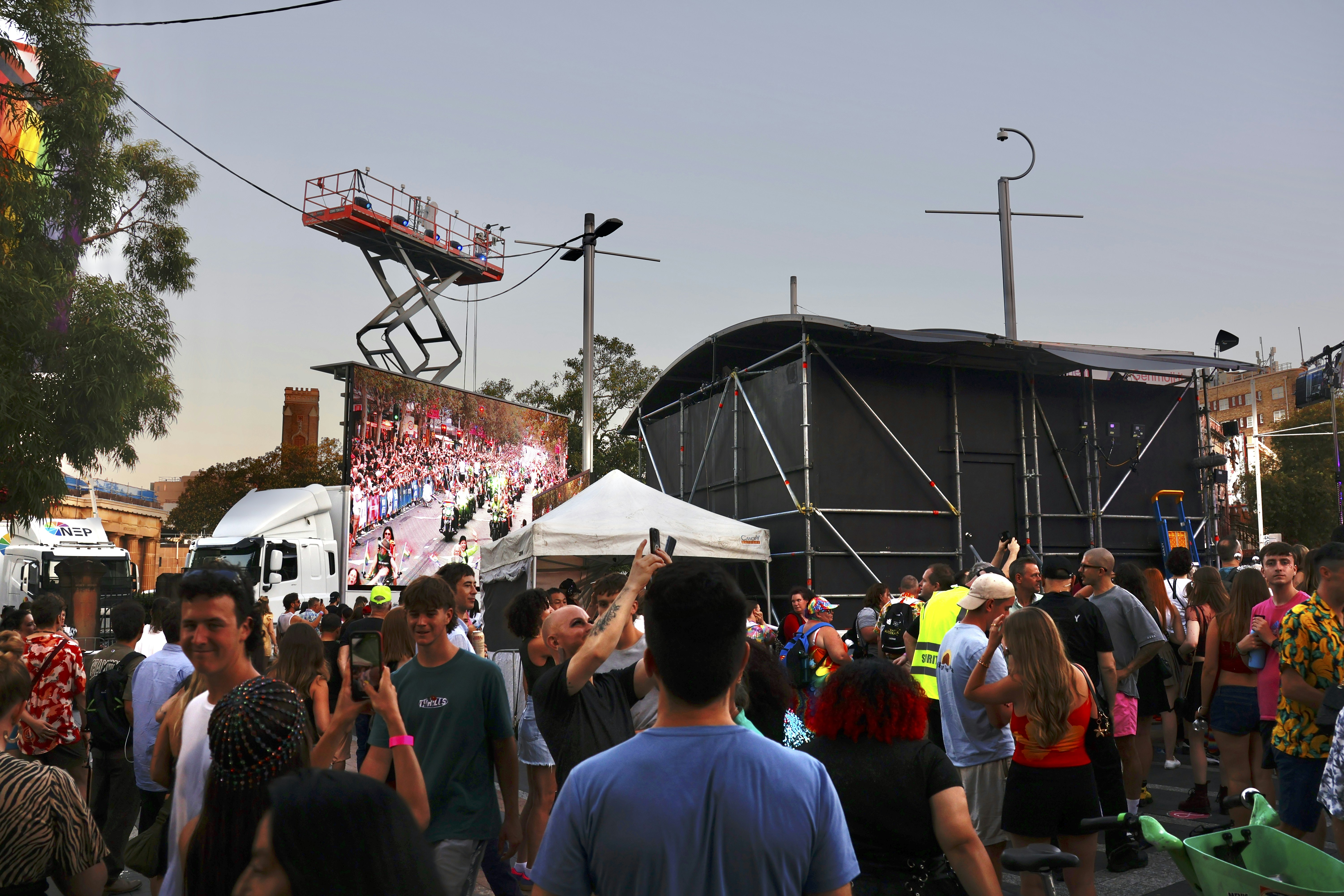 Image de Brunch Electronik Paris 2026 : Solomun et Paul Kalkbrenner électrisent l’Hippodrome de Vincennes