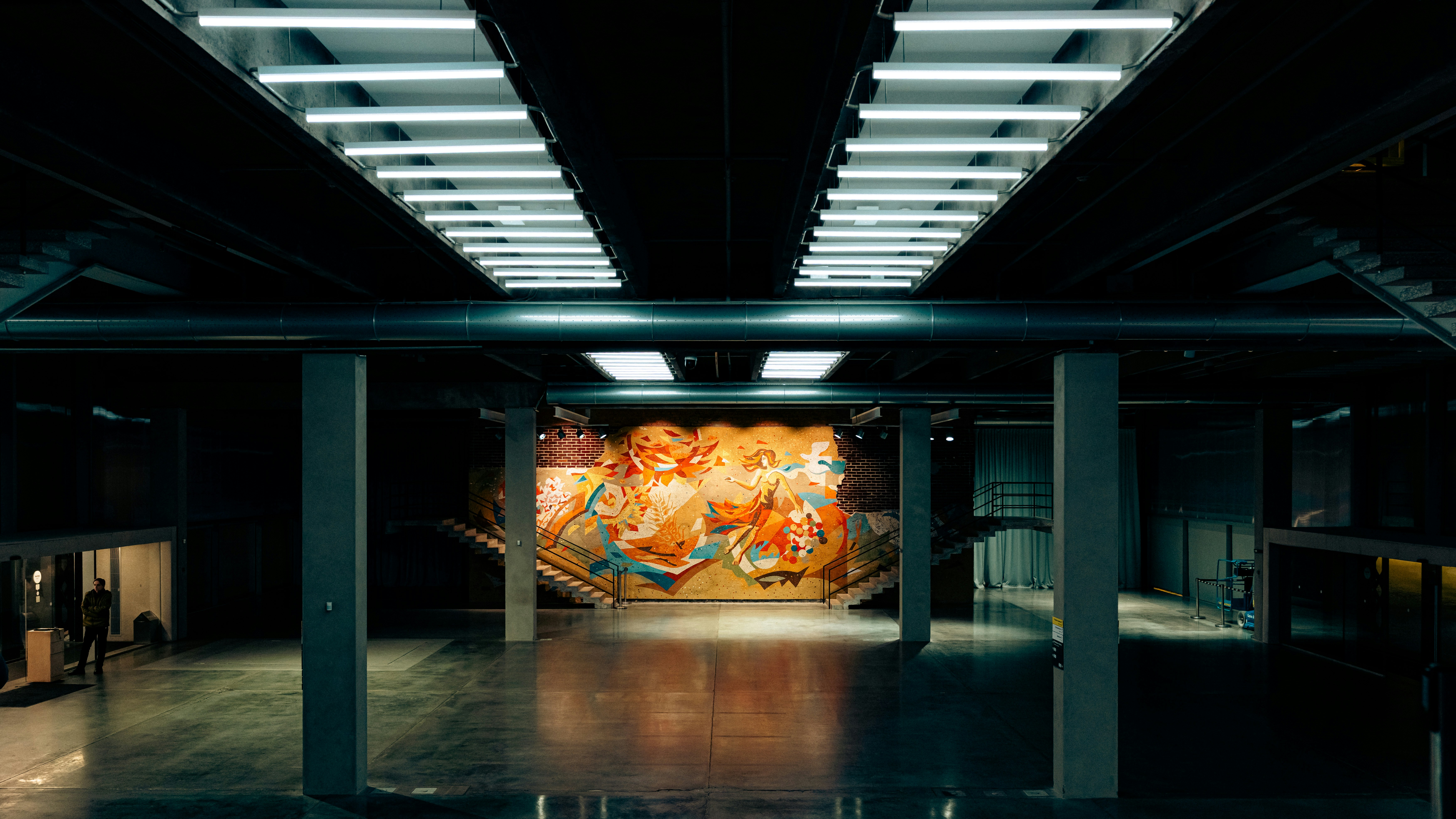 Nowoczesna przestrzeń eventowa z instalacjami multimedialnymi