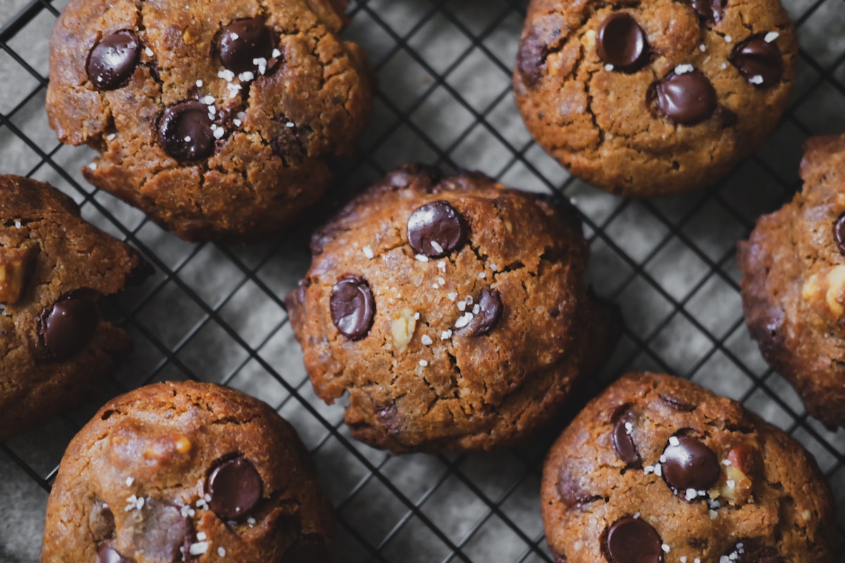 How to make brown butter cookies with salted toffee bits?