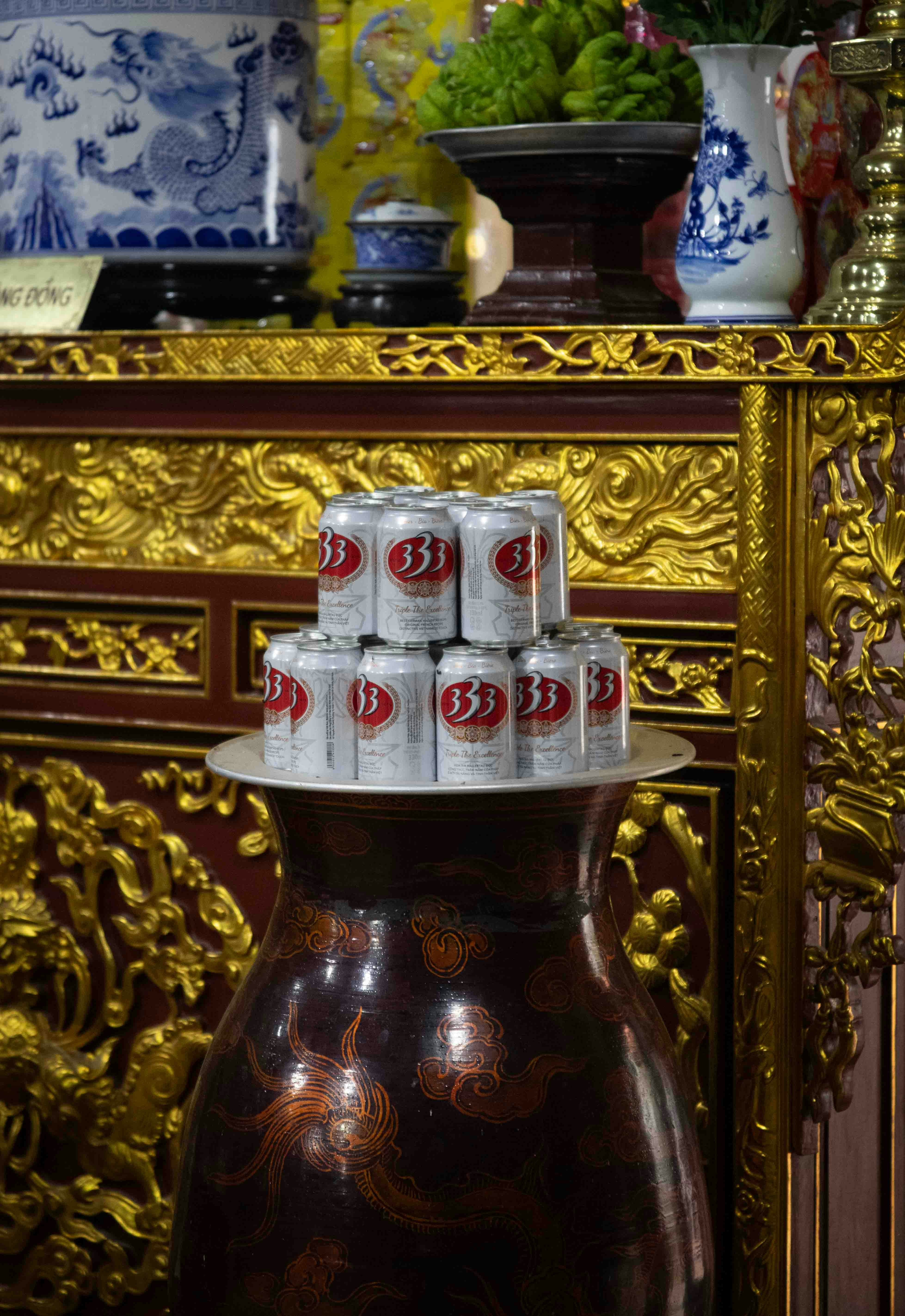 photo-1767369328025-9873286c547c?ixid=M3wxMjA3fDB8MXxzZWFyY2h8Nnx8Y3VzdG9tJTIwdGluc3xlbnwwfHx8fDE3NzExODIxNzh8MA\u0026ixlib=rb-4.1.0