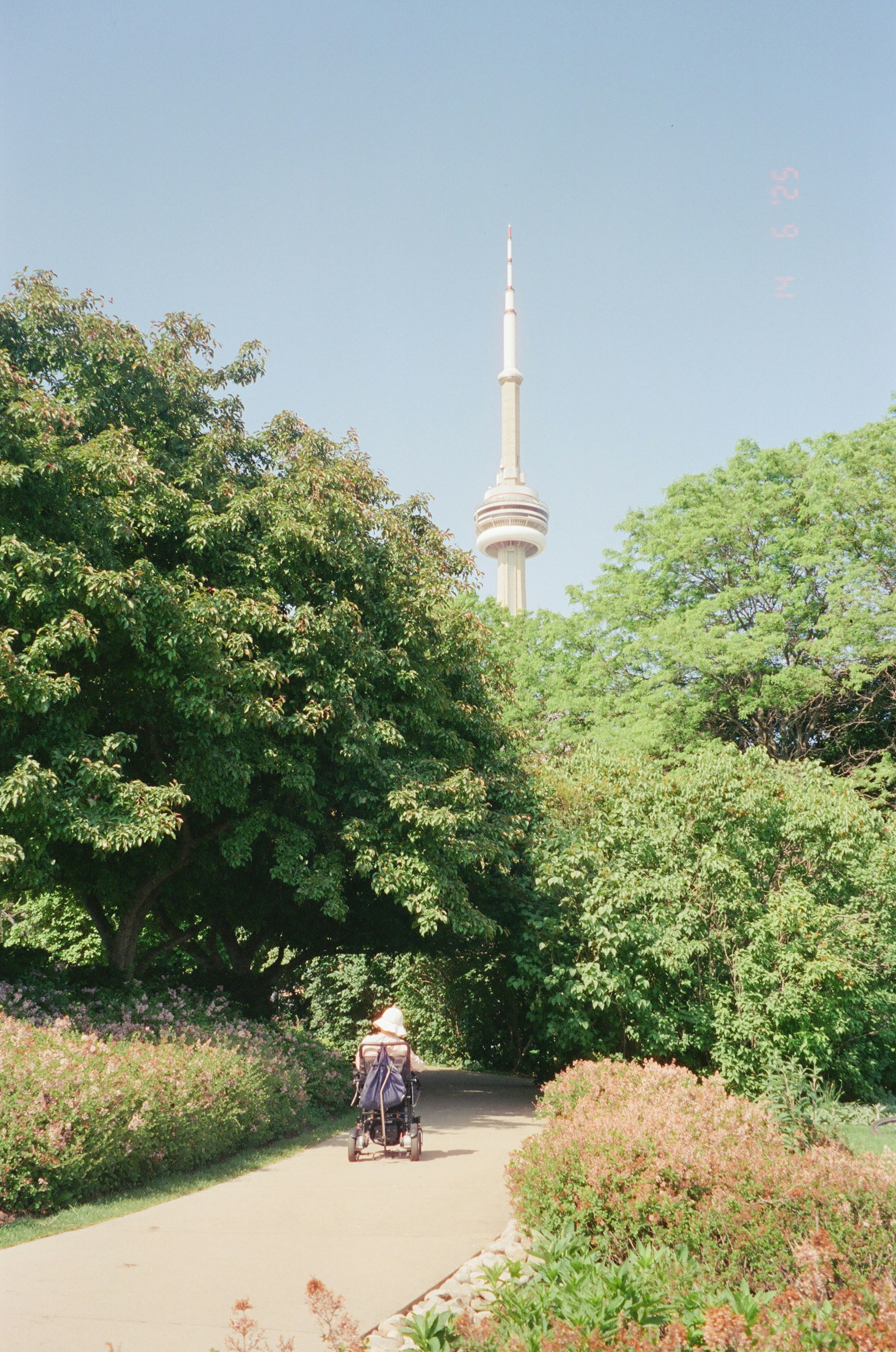 Daily Productive Sharing 1369 - Here's How Lee Robinson Codes With AI