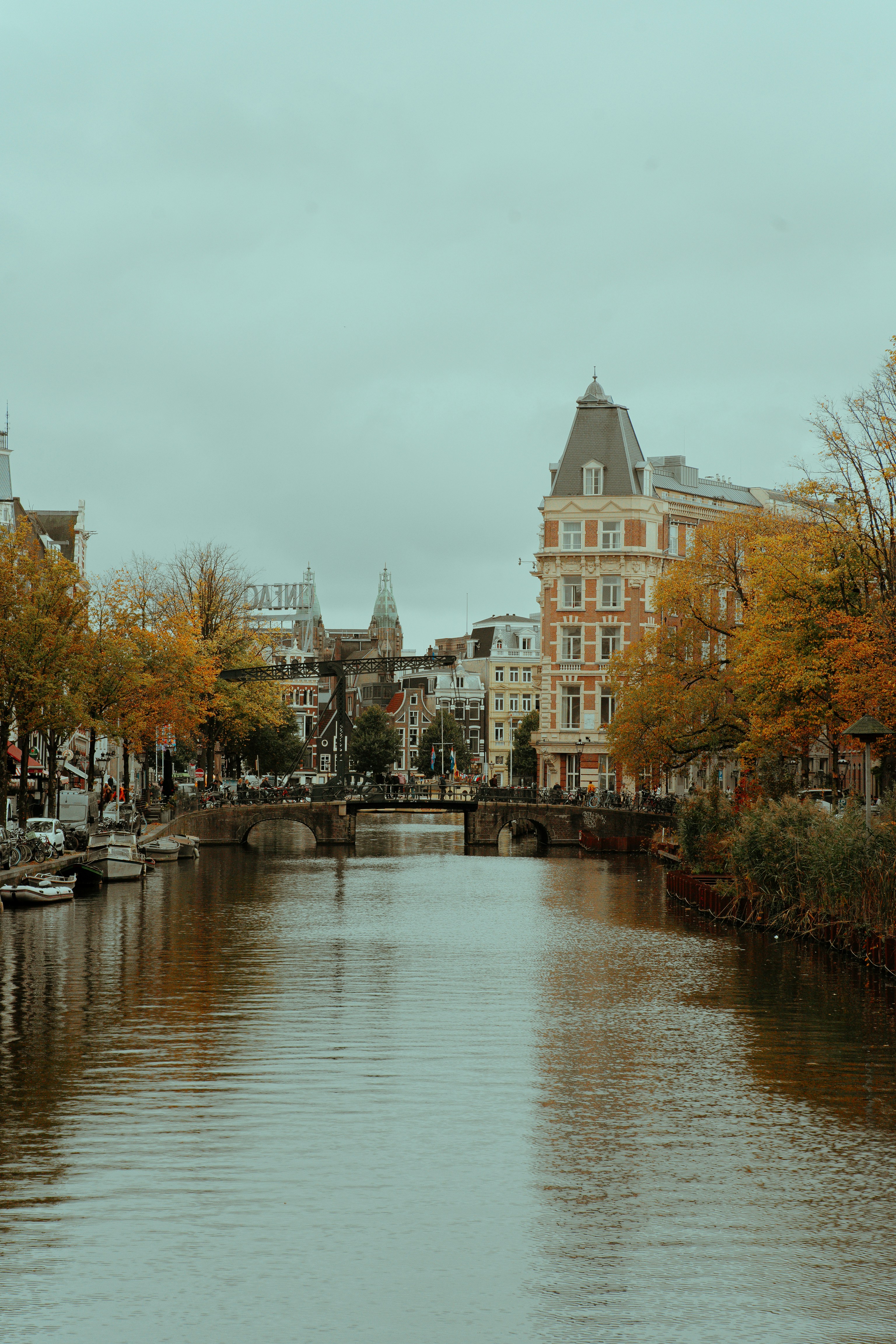 Photo by benjaminelliott