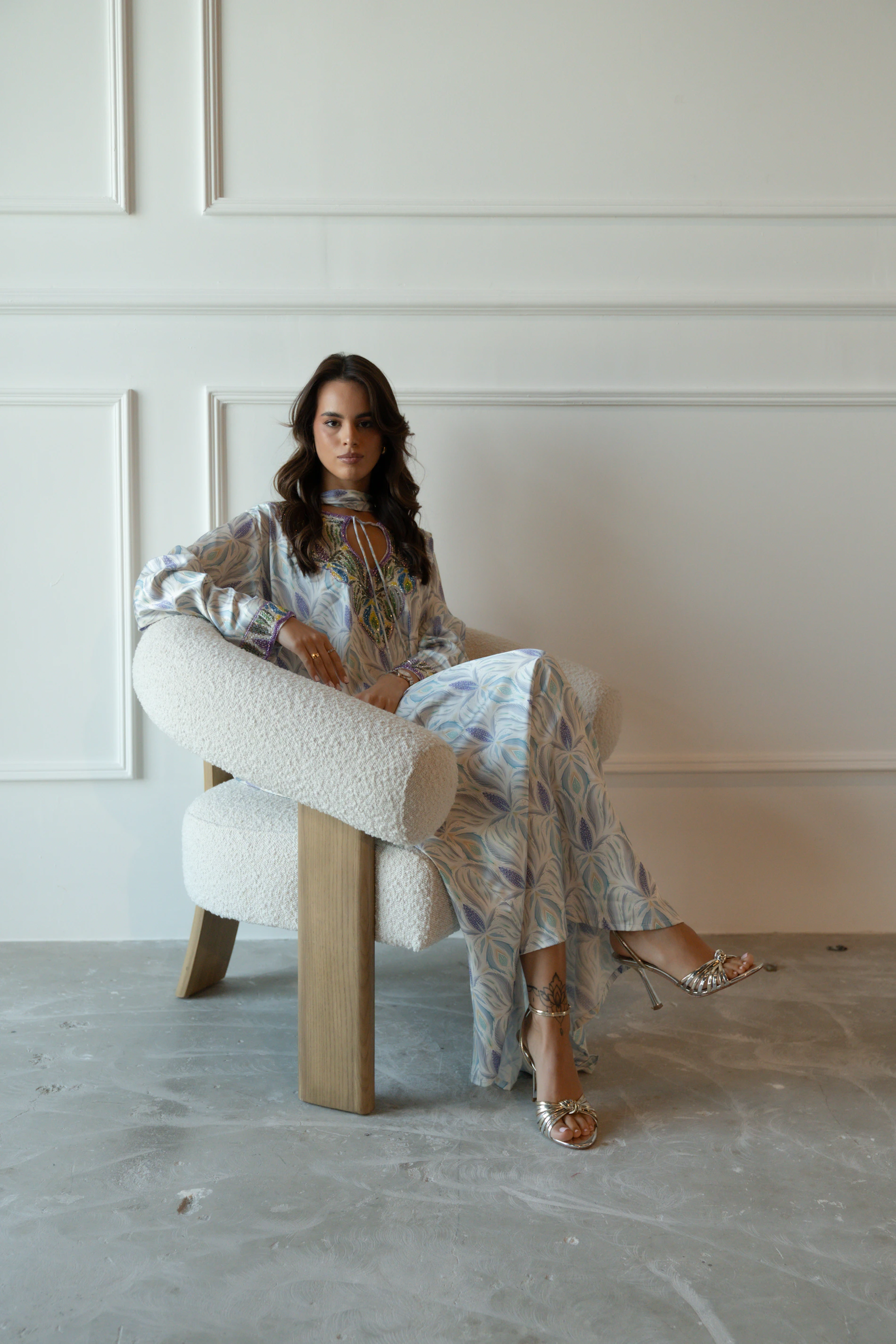 Woman wearing an elegant patterned outfit