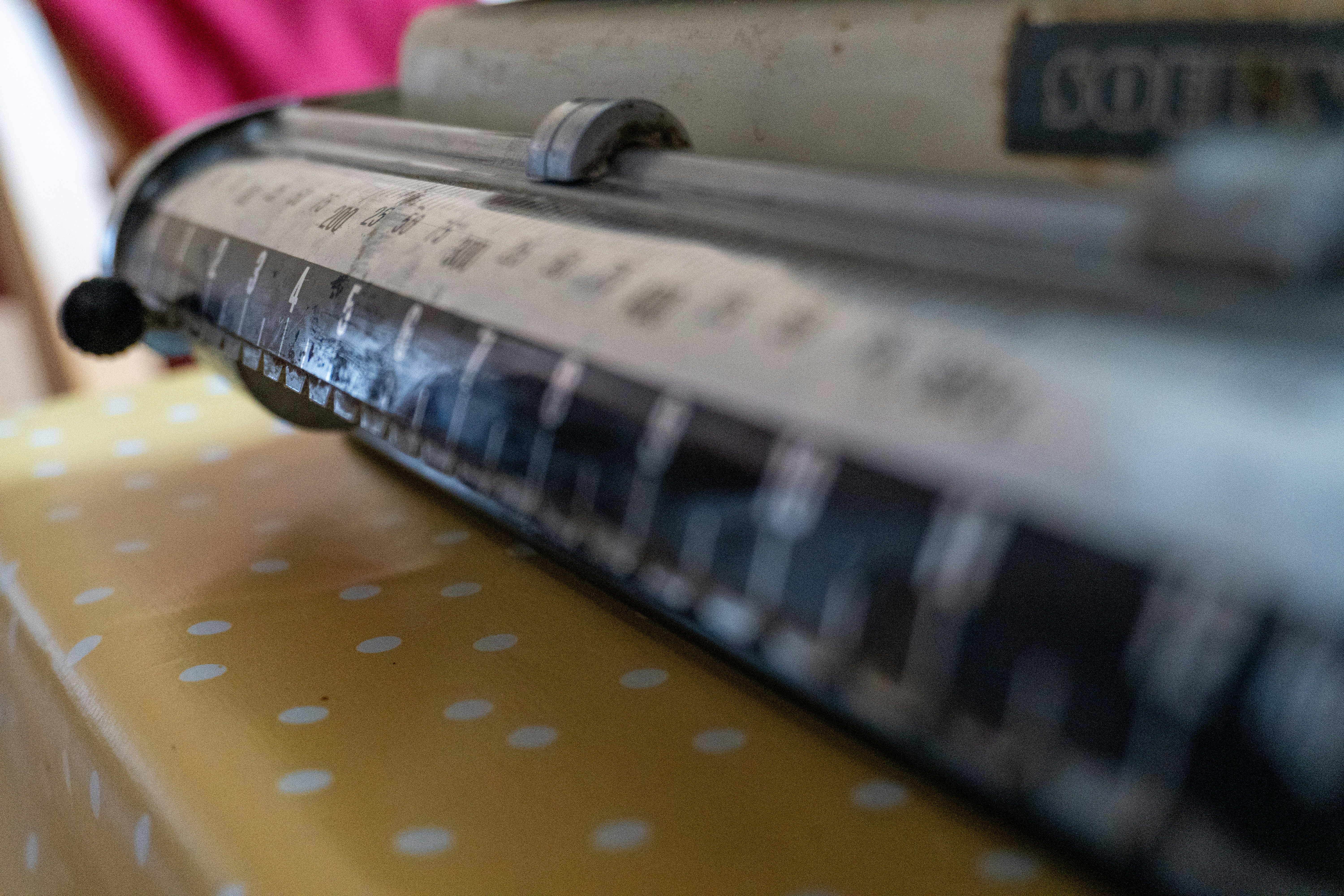 Rechargeable vs microwavable heat packs: which is best for athletes on the go?