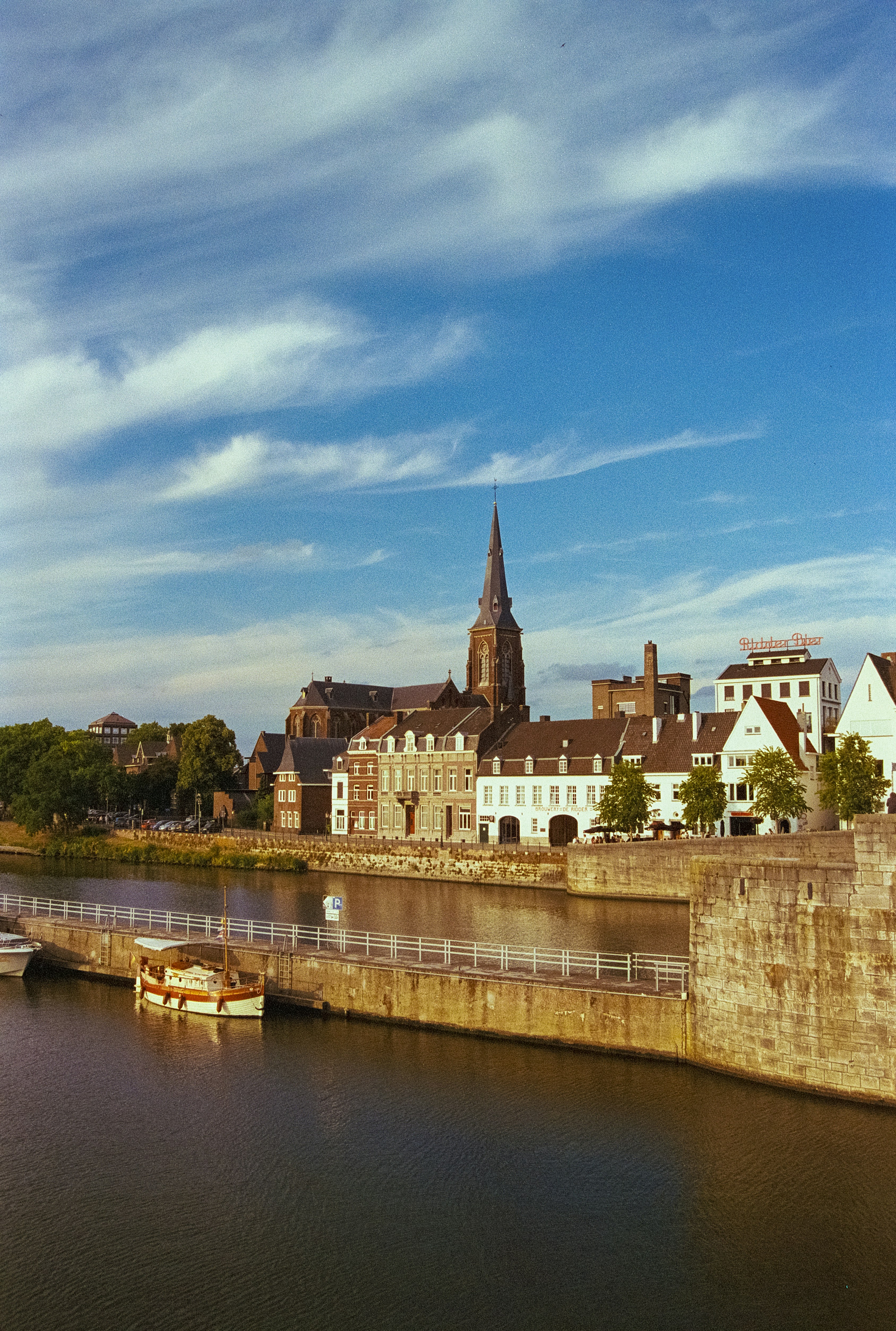 Photo by artistseyes