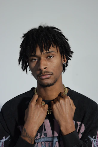 Starter locs on young Black man mobile loc specialist Essex, Dagenham