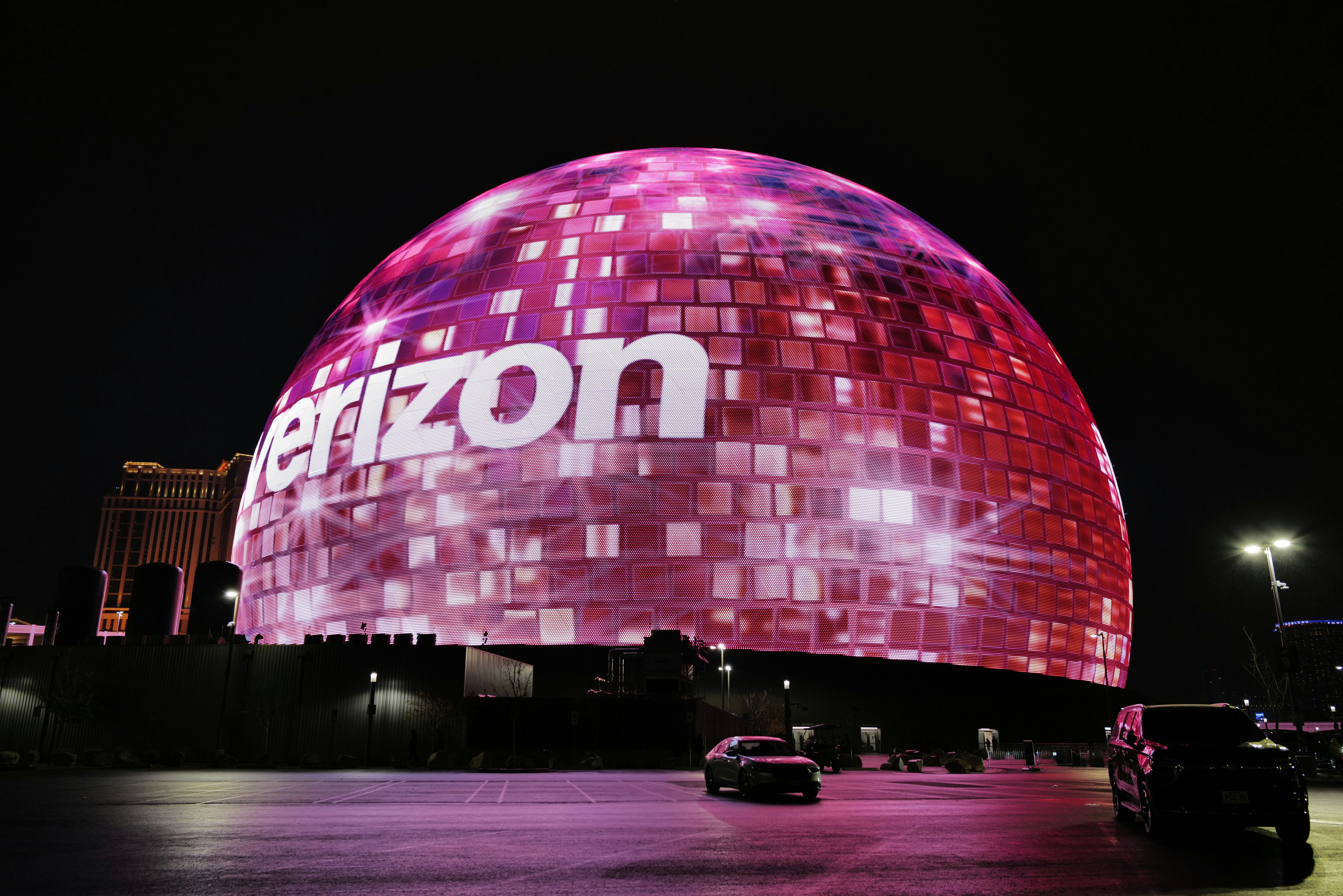 It costs about $450,000 to run an ad on the Sphere for a SINGLE day. There’s a reason why big companies spend big bucks on advertising. 