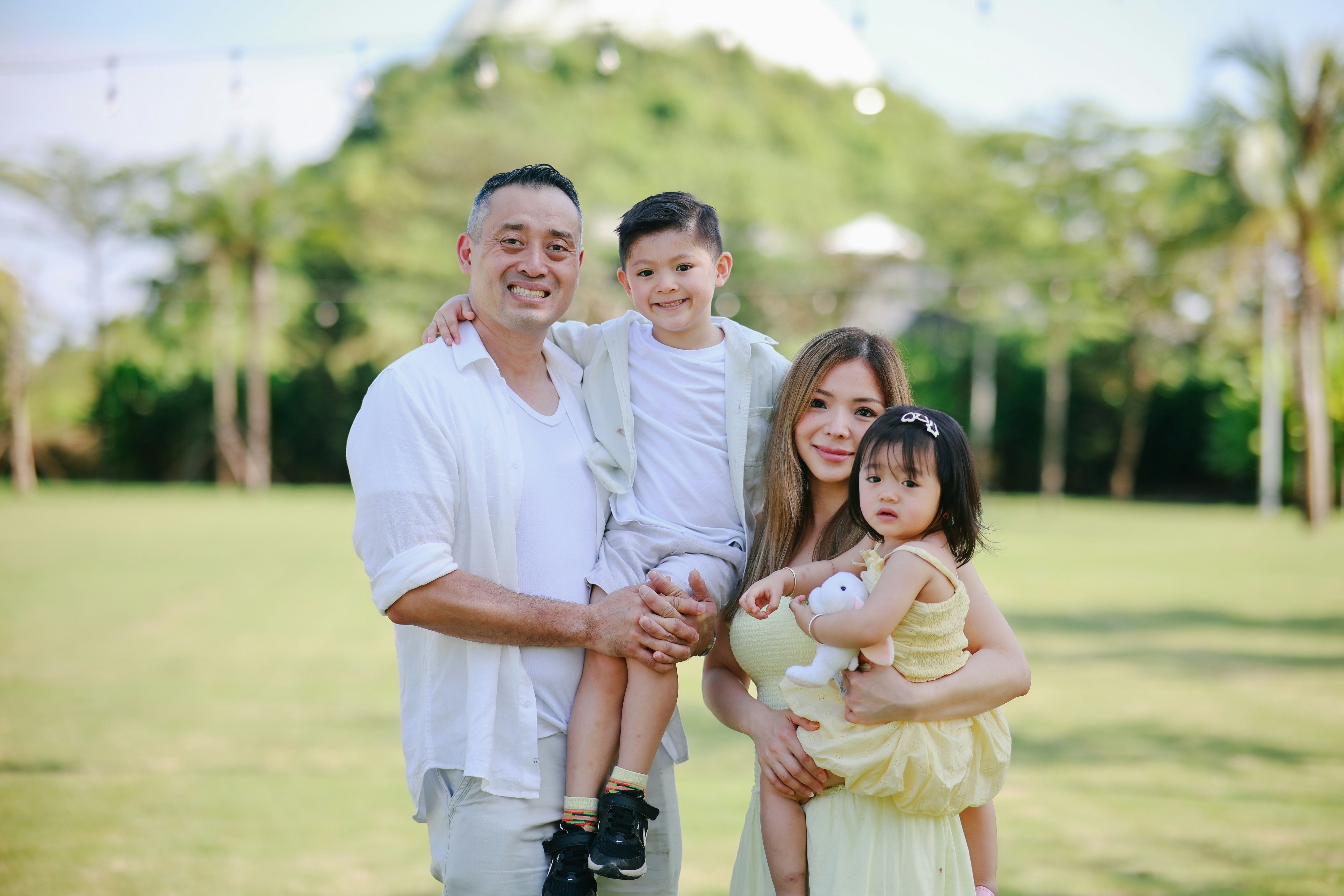 朝加真由美の結婚歴と家族について