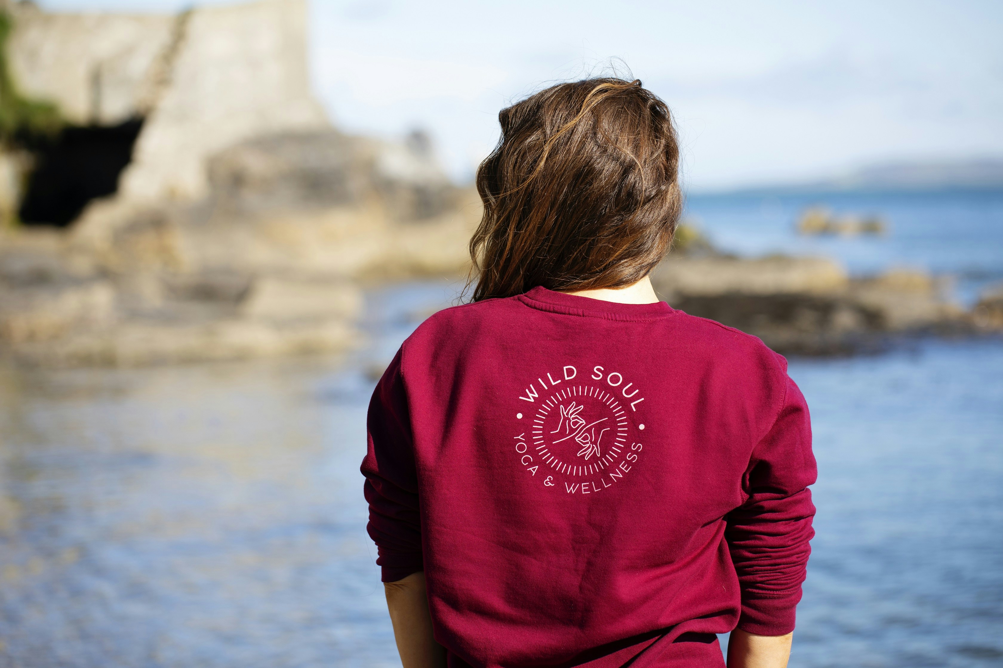 burgundy sweatshirt women's