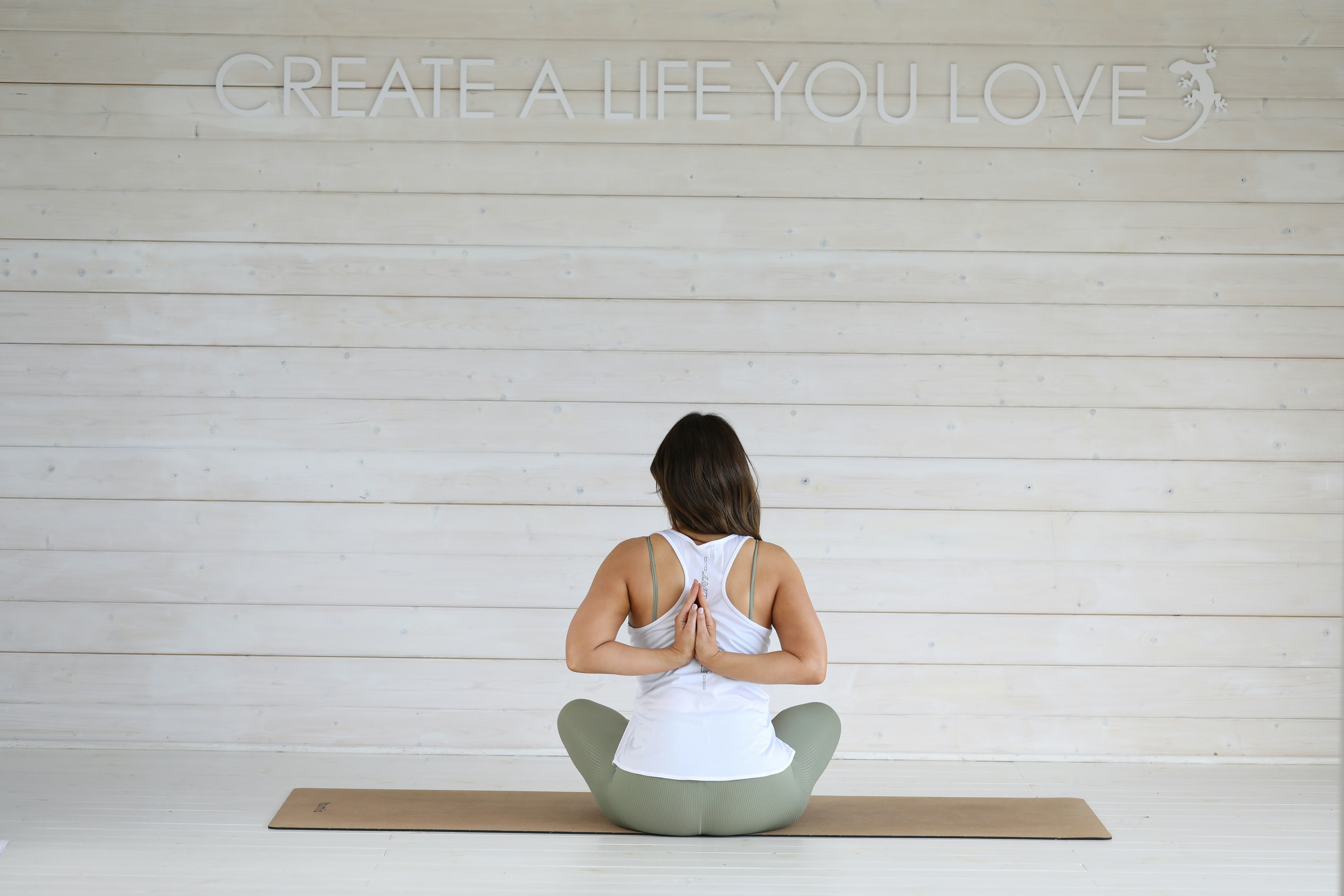 Overwhelmed by Modern Life? Discover Inner Peace with Mindfulness Practices