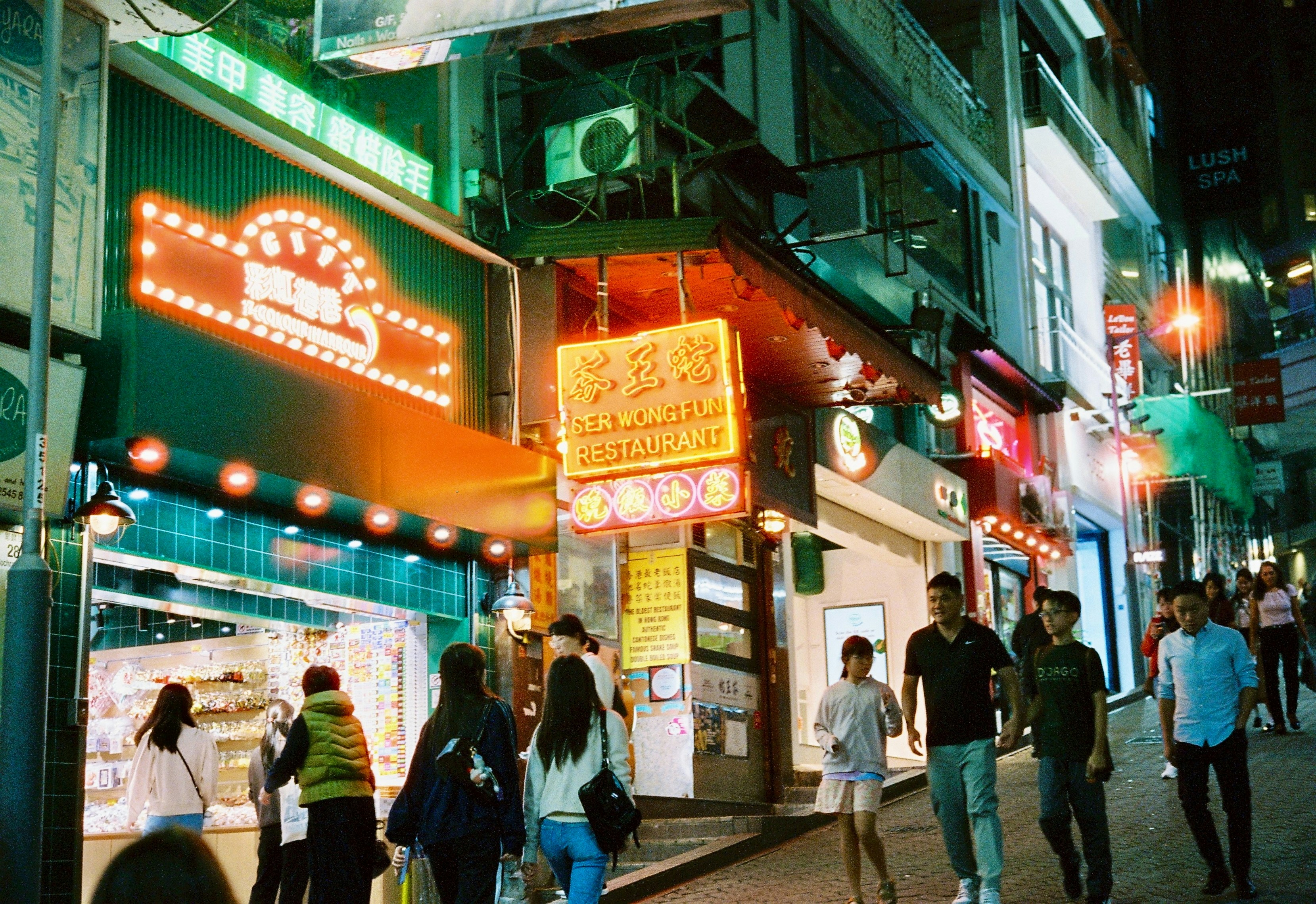 Photo by lwllwwlllwww