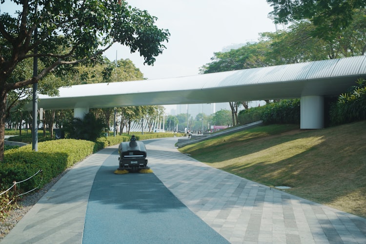 Customer service representative using automated response system