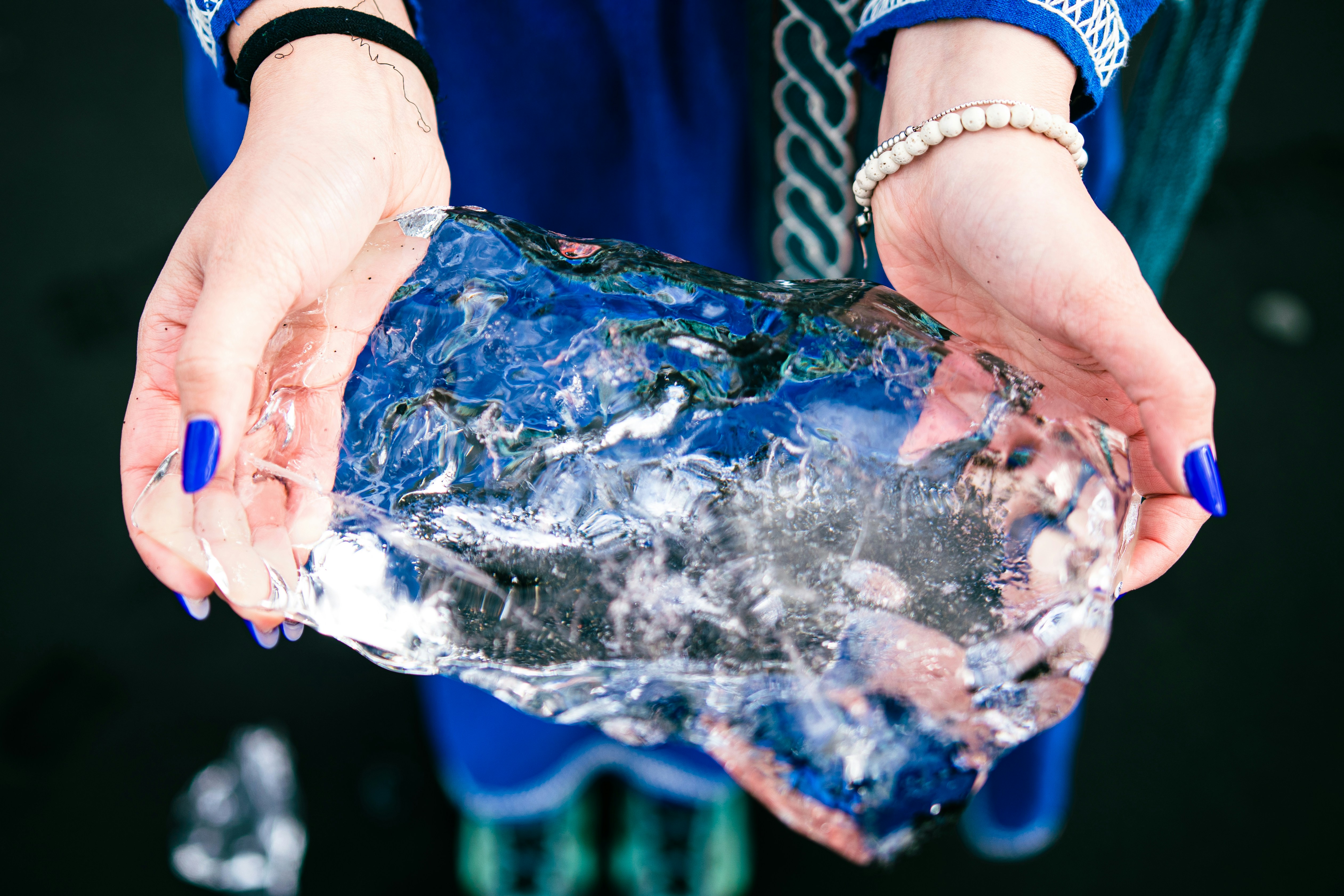 Ser stabil ut men farliga isar lurar – varning för dolda hot!