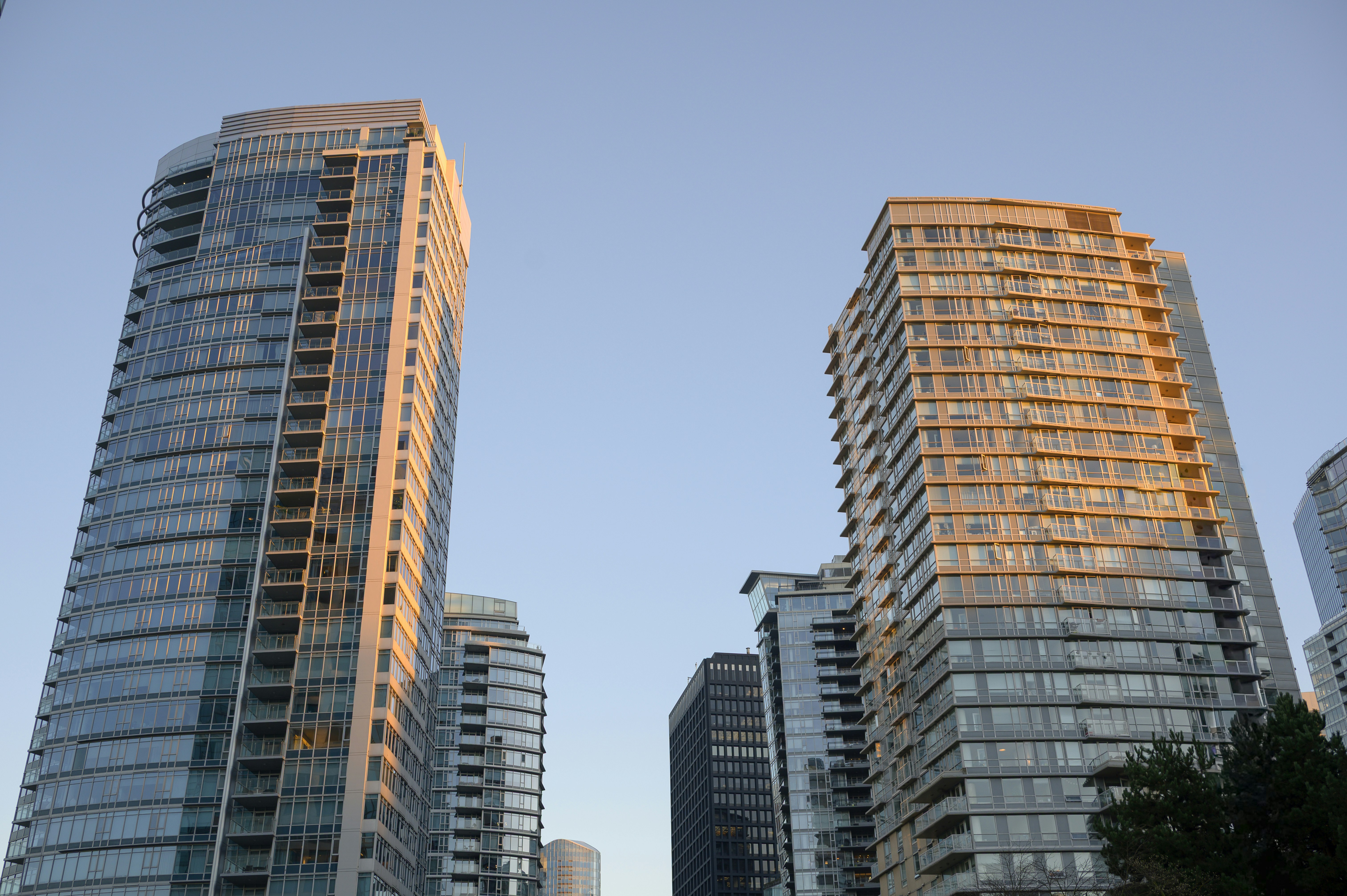 Photo by albertstoynov