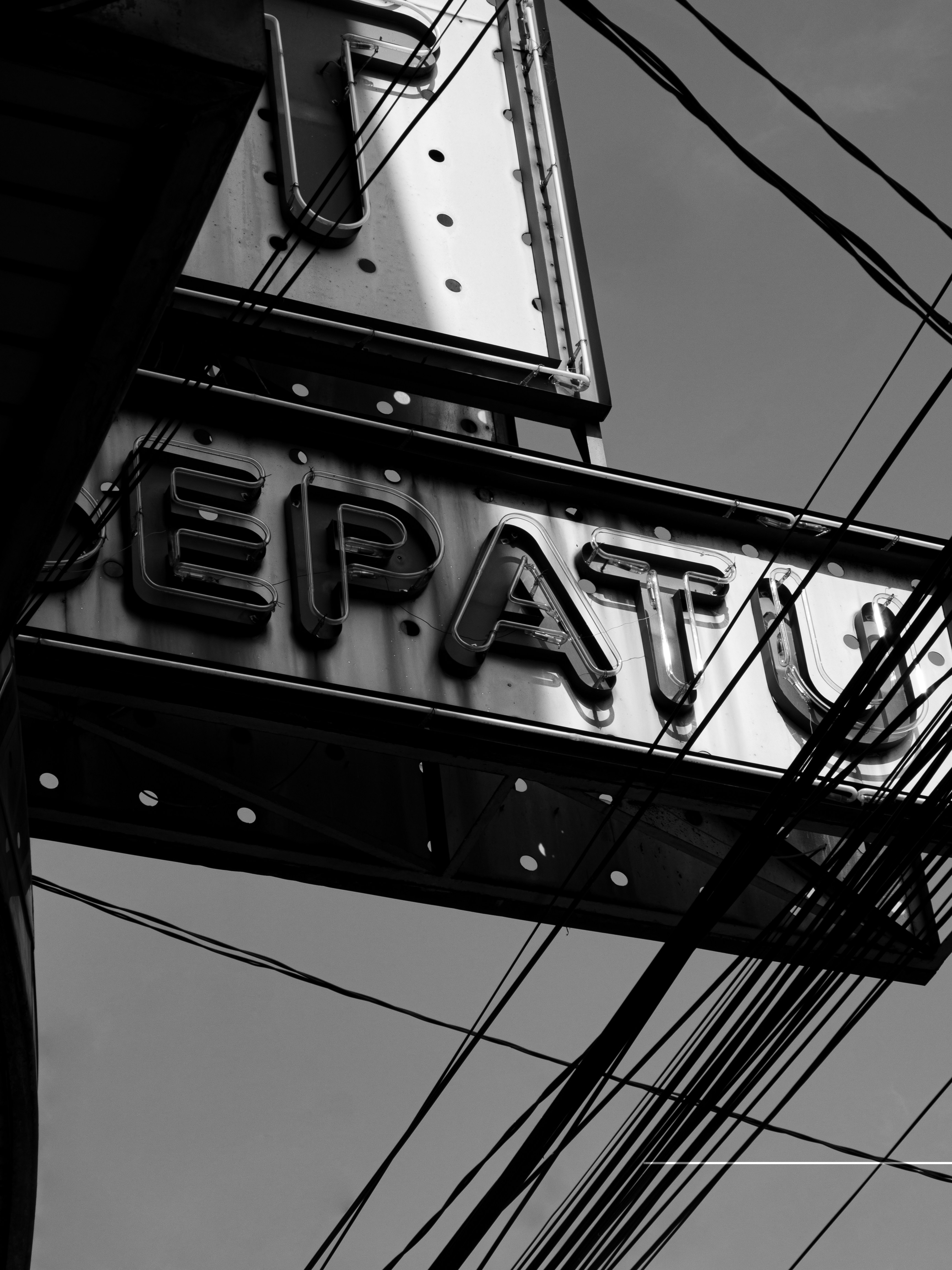 AI-First Content Workflows in 2026: Reconciling E-E-A-T with Machine Co-Creation