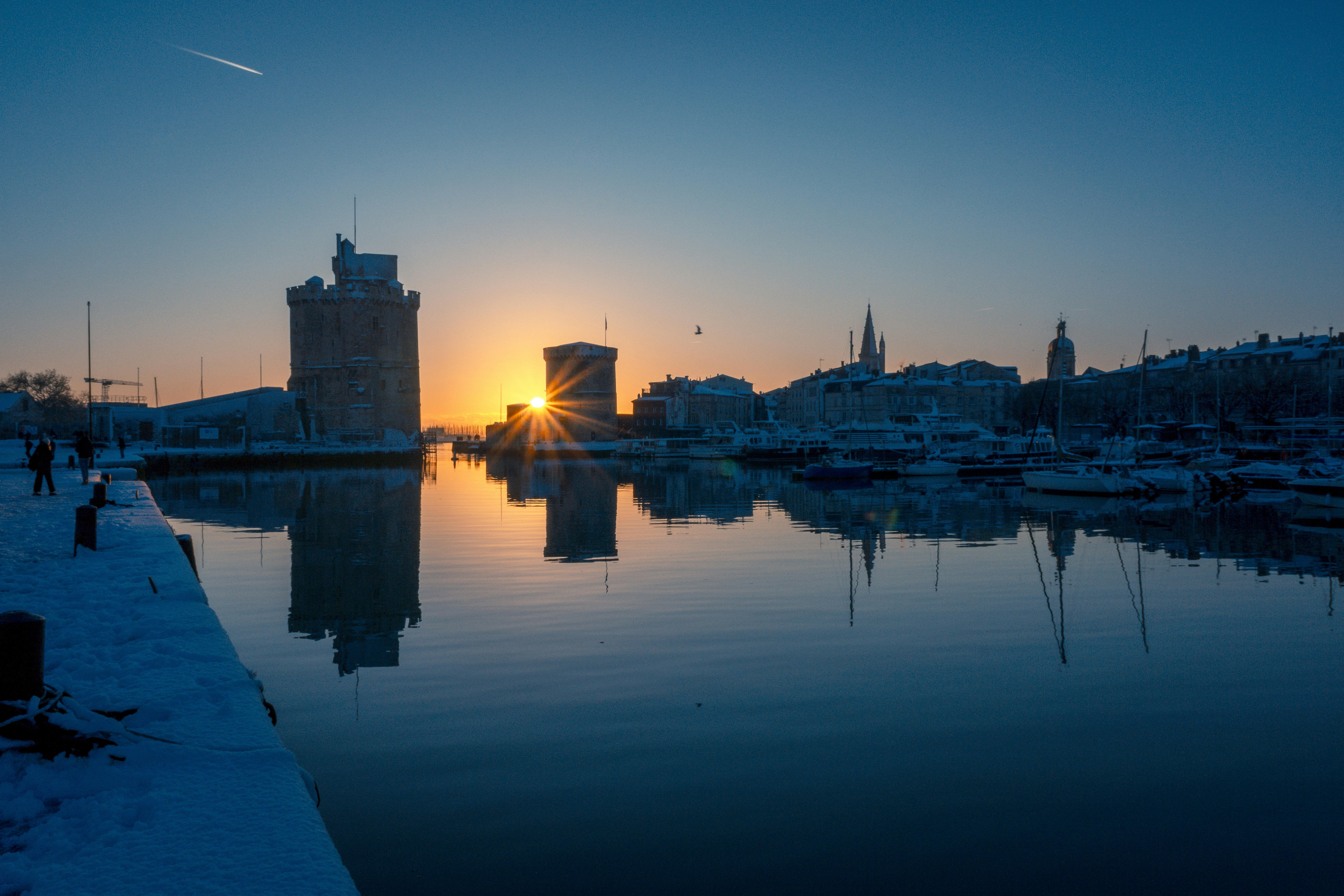 La Mer, Dubai: Surga Pantai Modern yang Wajib Dikunjungi Techies