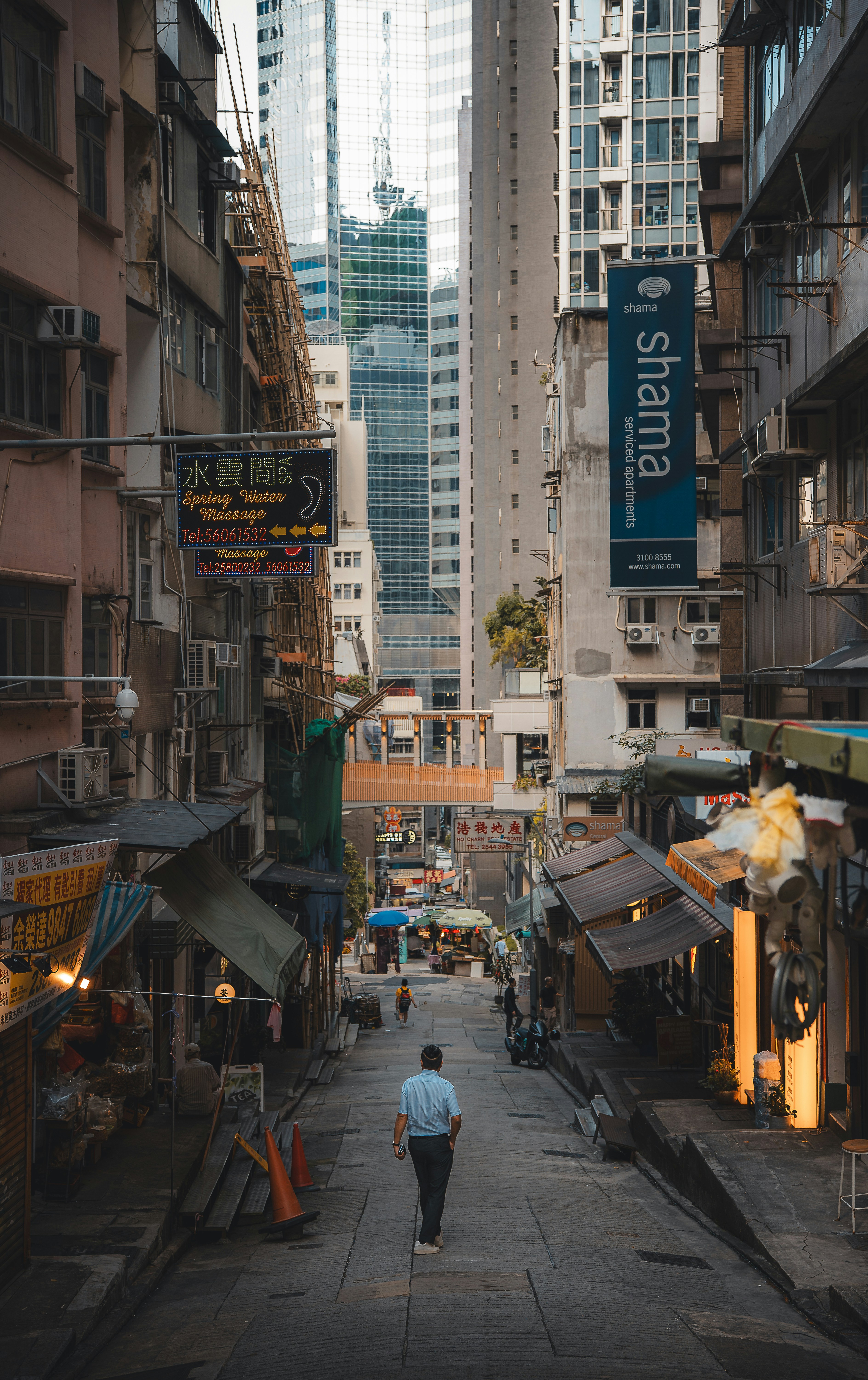 Advanced Playbook for Local Discovery in 2026: Hybrid Pop‑Ups, AR Routes, and Community‑First Launches