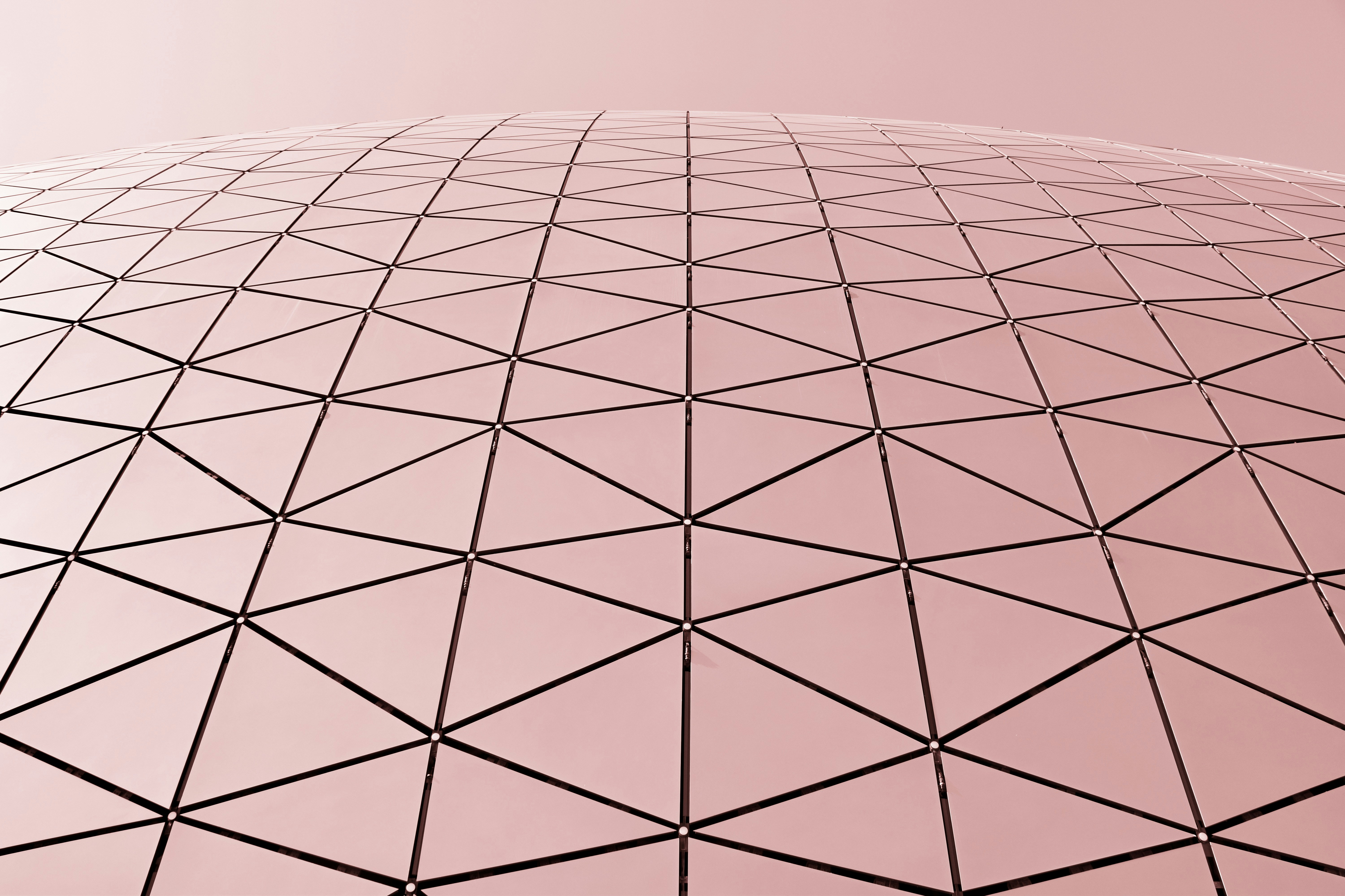 Geometric triangular pattern on a curved surface