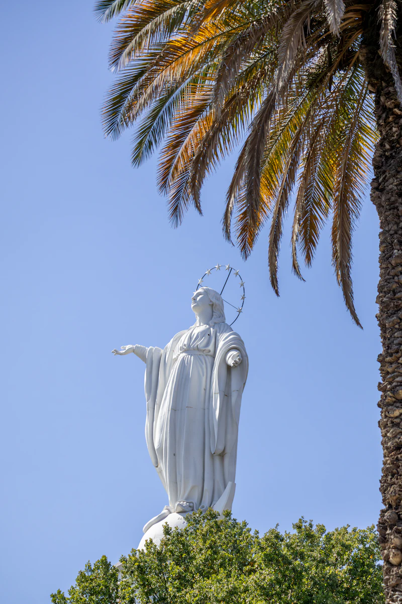 Estátua da Virgem no Cerro San Cristóbal, Santiago