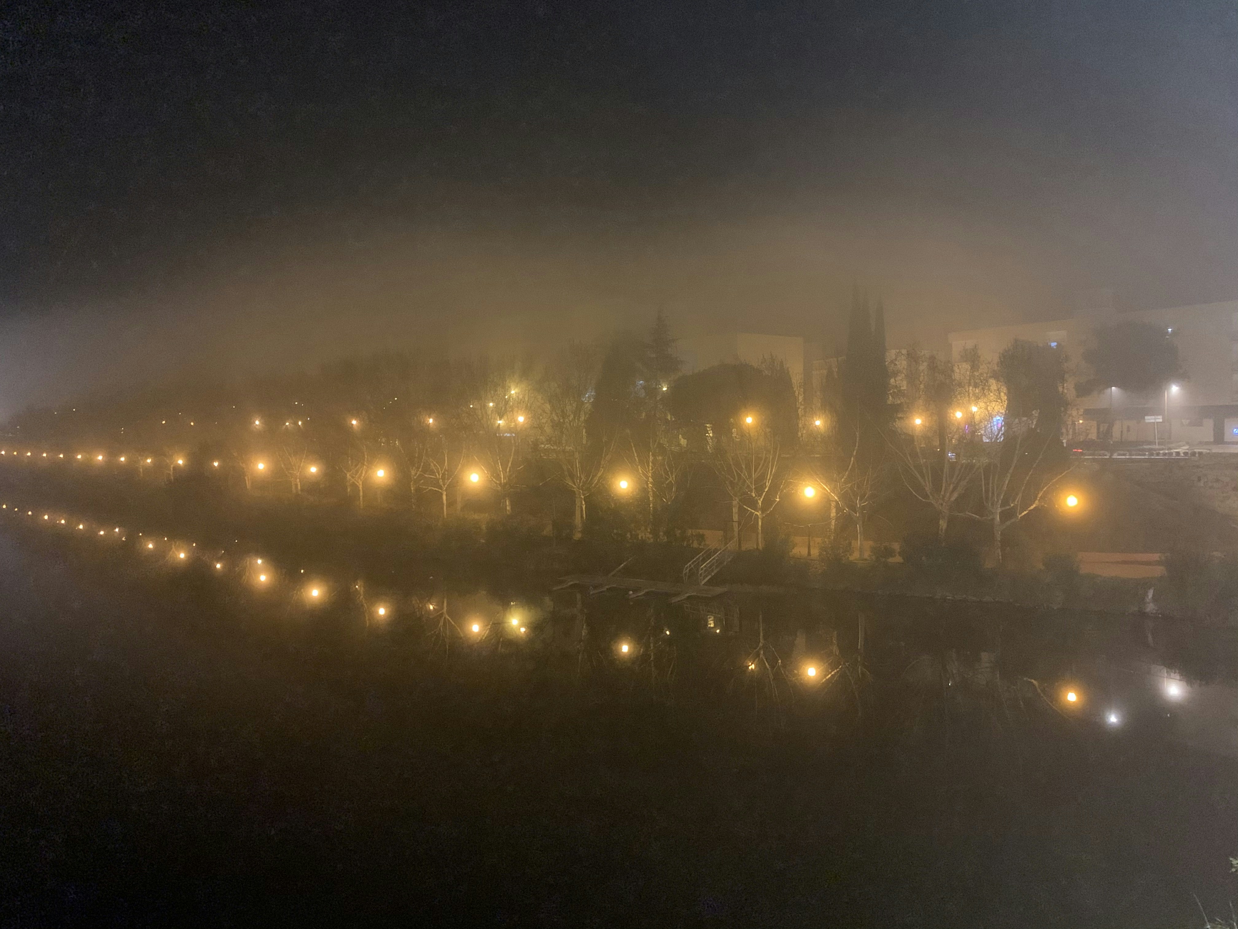 photo-1767948003523-c4faea45e006?q=80&w=1974&auto=format&fit=crop&ixlib=rb-4.1.0&ixid=M3wxMjA3fDB8MHxwaG90by1wYWdlfHx8fGVufDB8fHx8fA%3D%3D