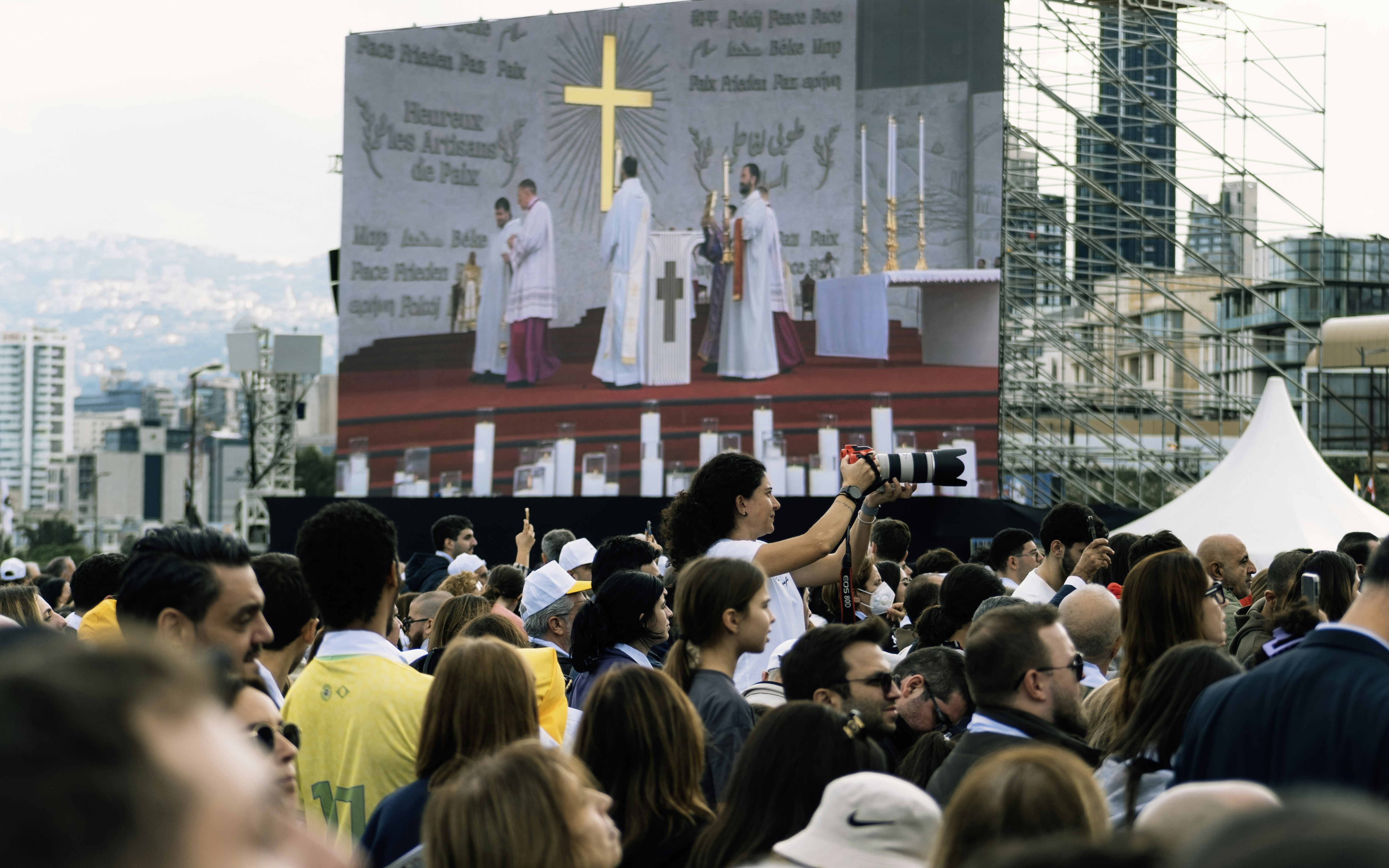 Christ Unites vs Flocknote - Christ Unites vs Flocknote: Which Church Platform Wins?
