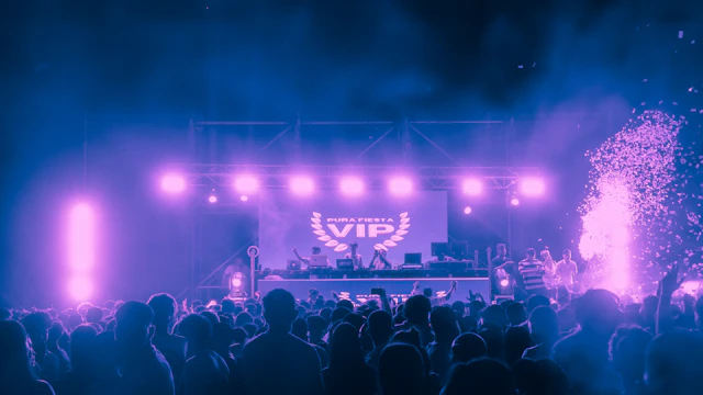 Stars in Town Tickets gewinnen 2026