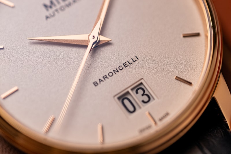 Ideas de Tecnología para Ella en su Boda: Guía de Regalos