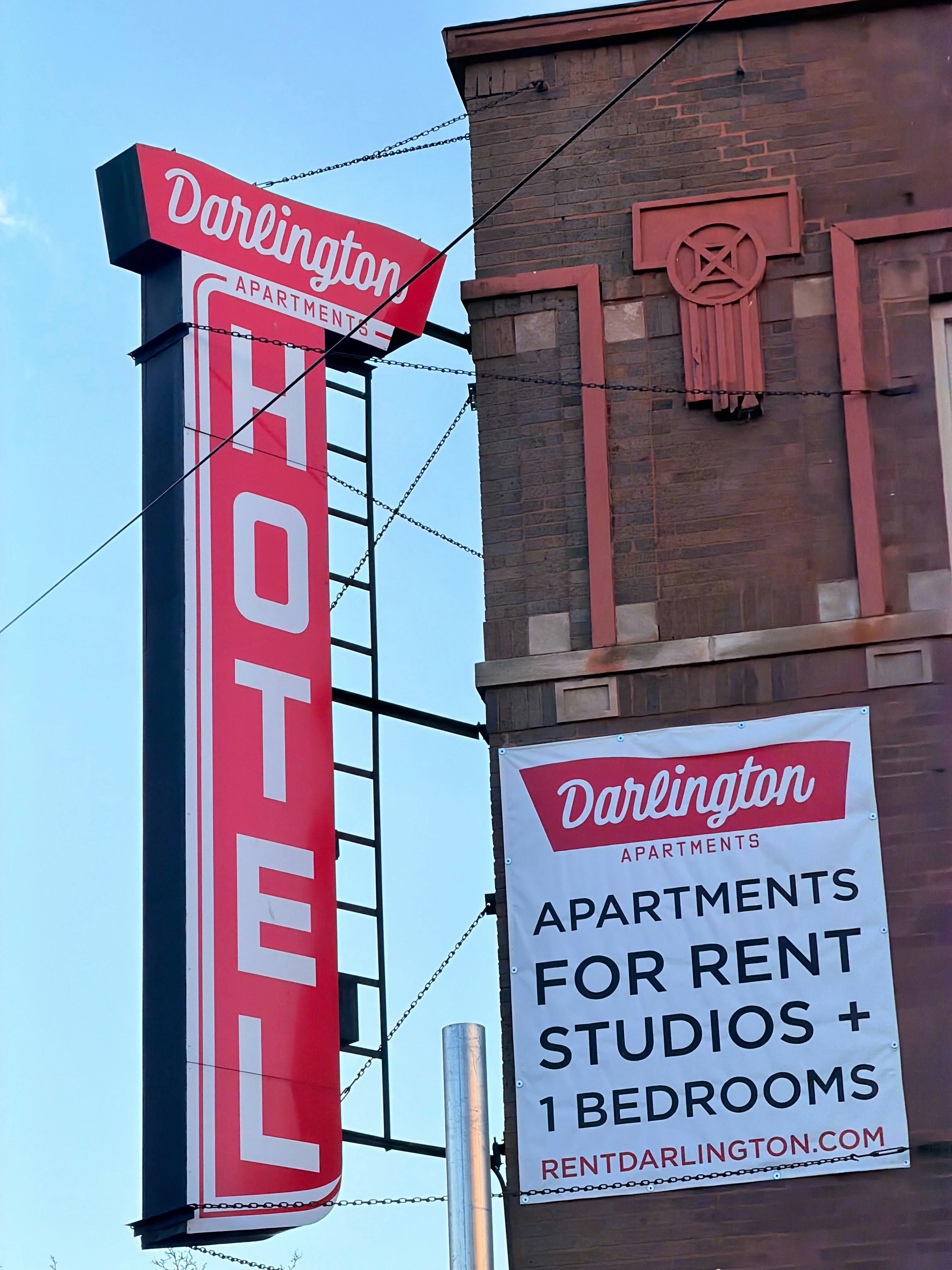 Darlington hotel apartments for rent sign