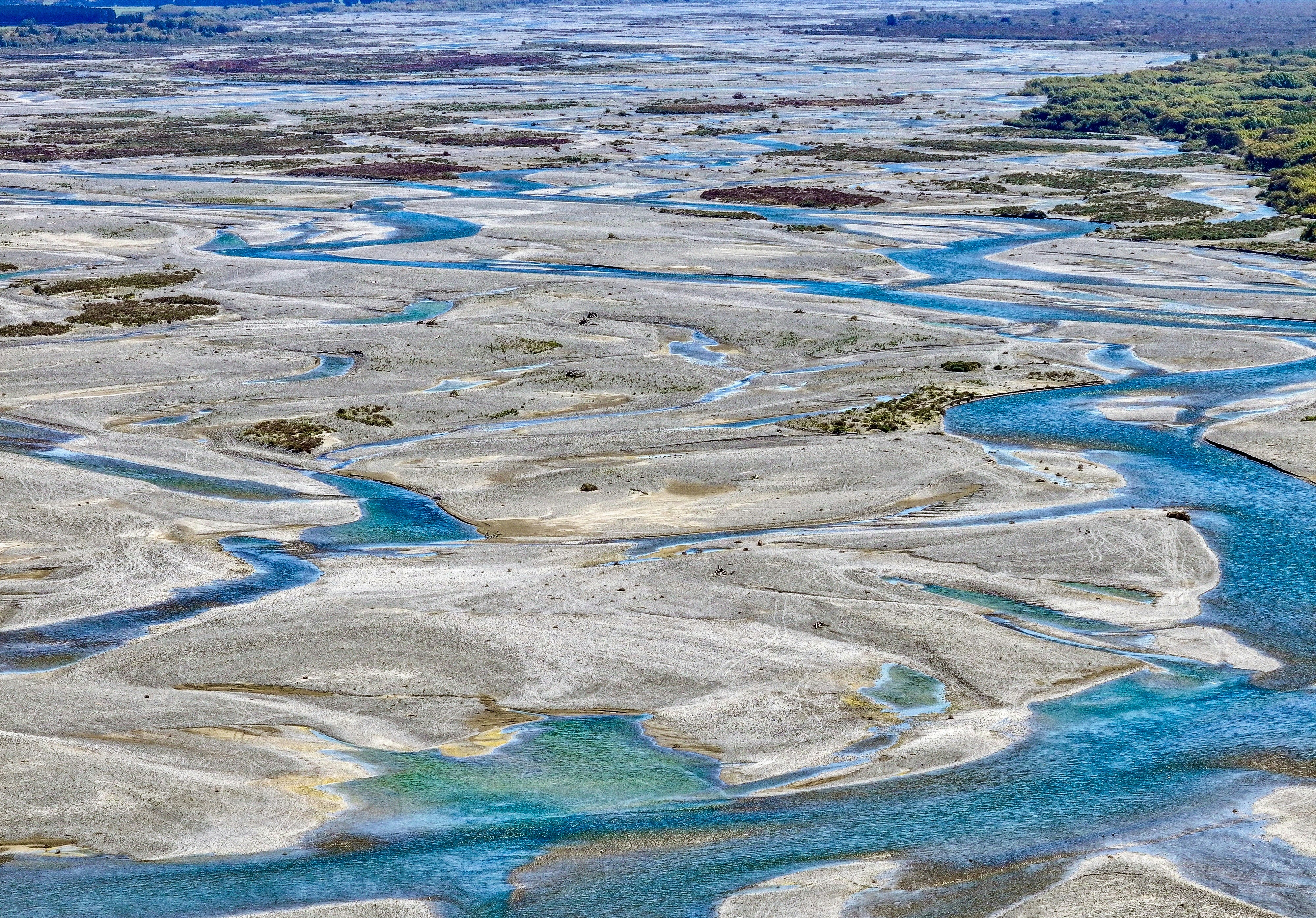 Photo by maximilian_brand