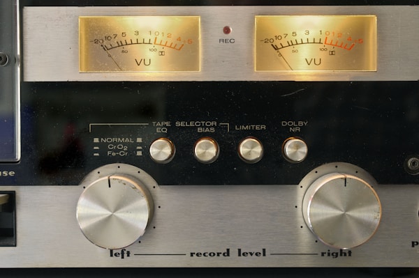 Sound Level Meters — Brüel & Kjær 2270, Larson Davis 831