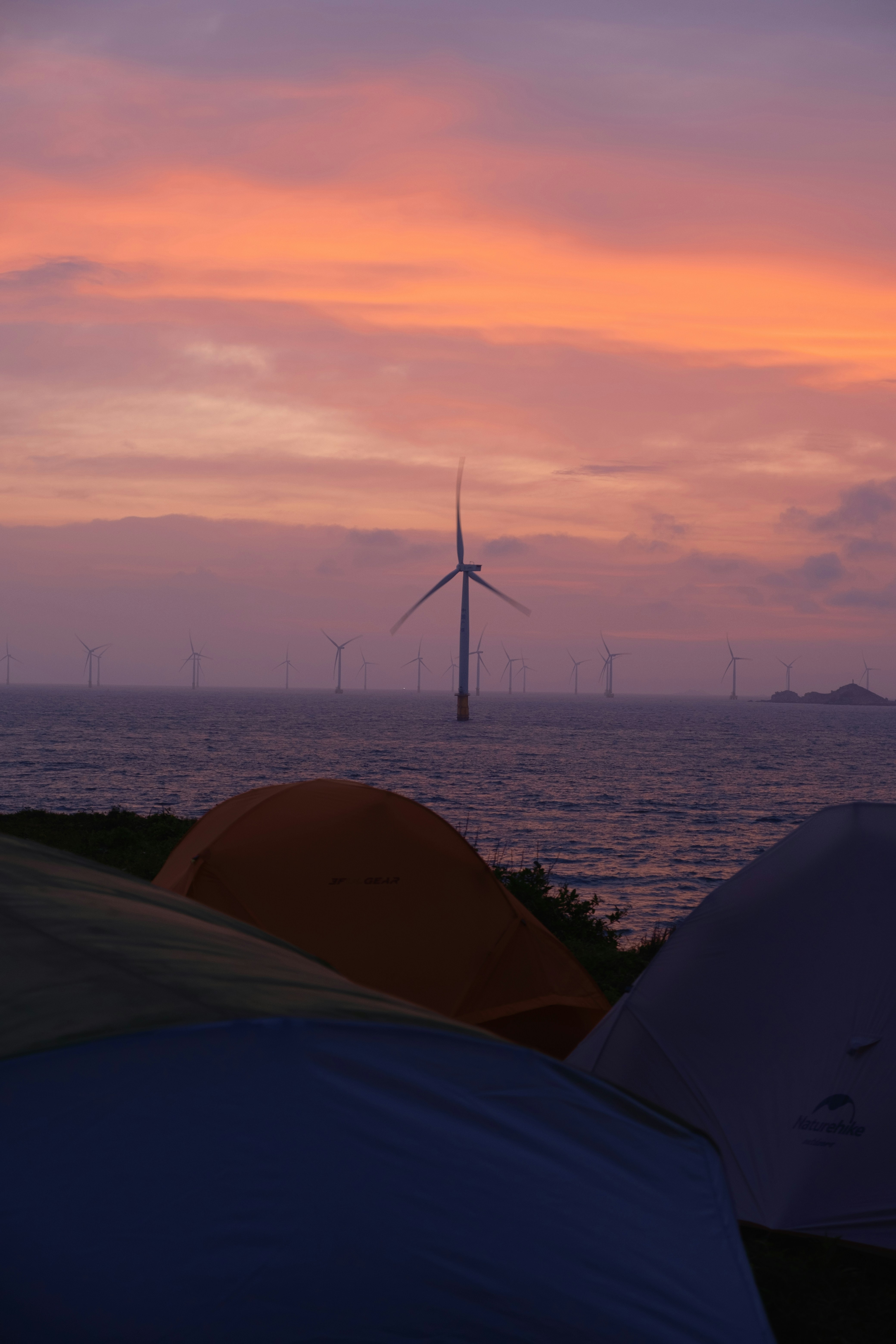 camping tent wind, wallpaper, Keep Your Tent From Blowing Away: Expert Tips 5