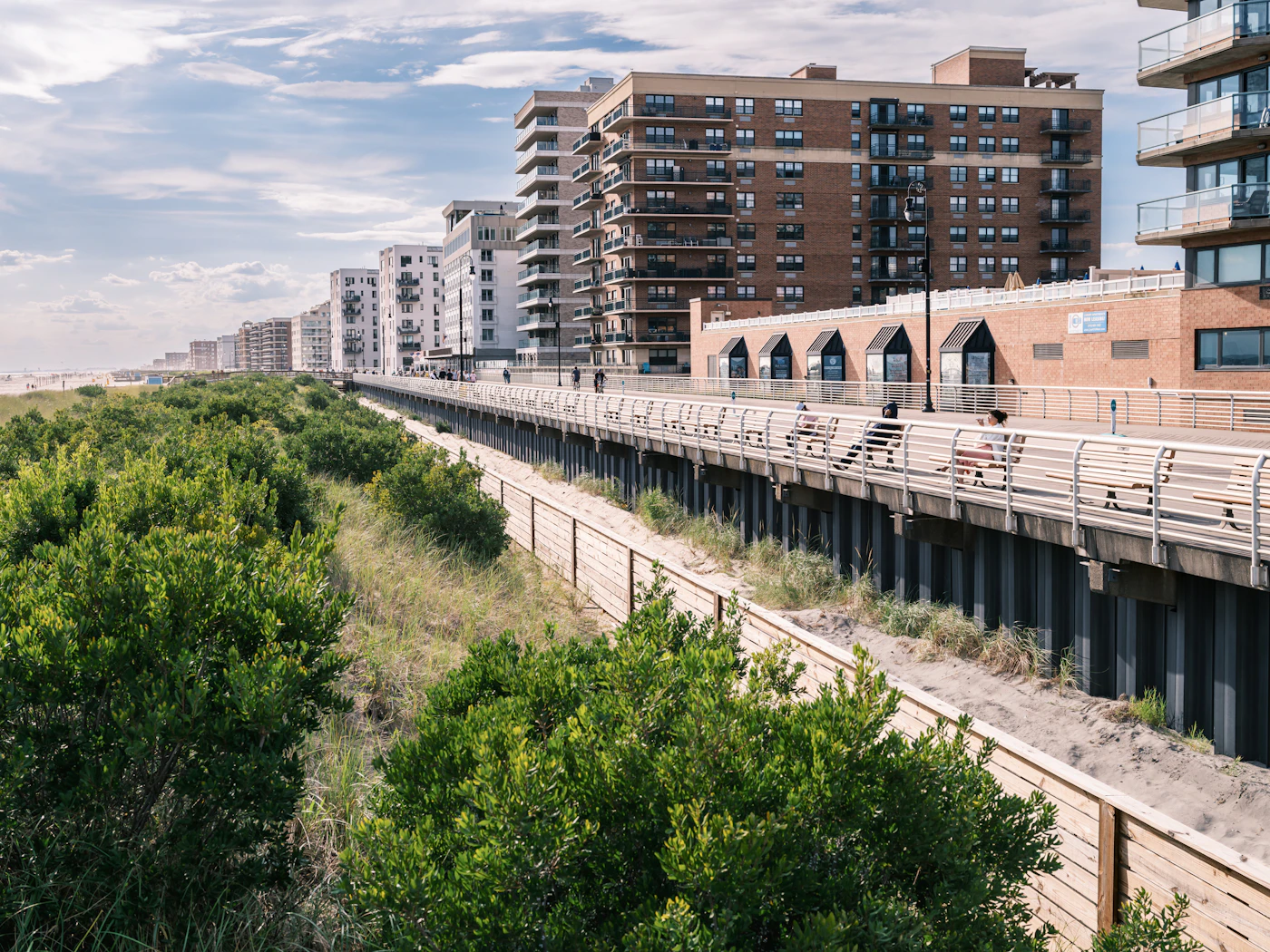 Buildings lining the Long Beach boardwalk