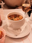Soupe à l'oignon gratinée au gruyère