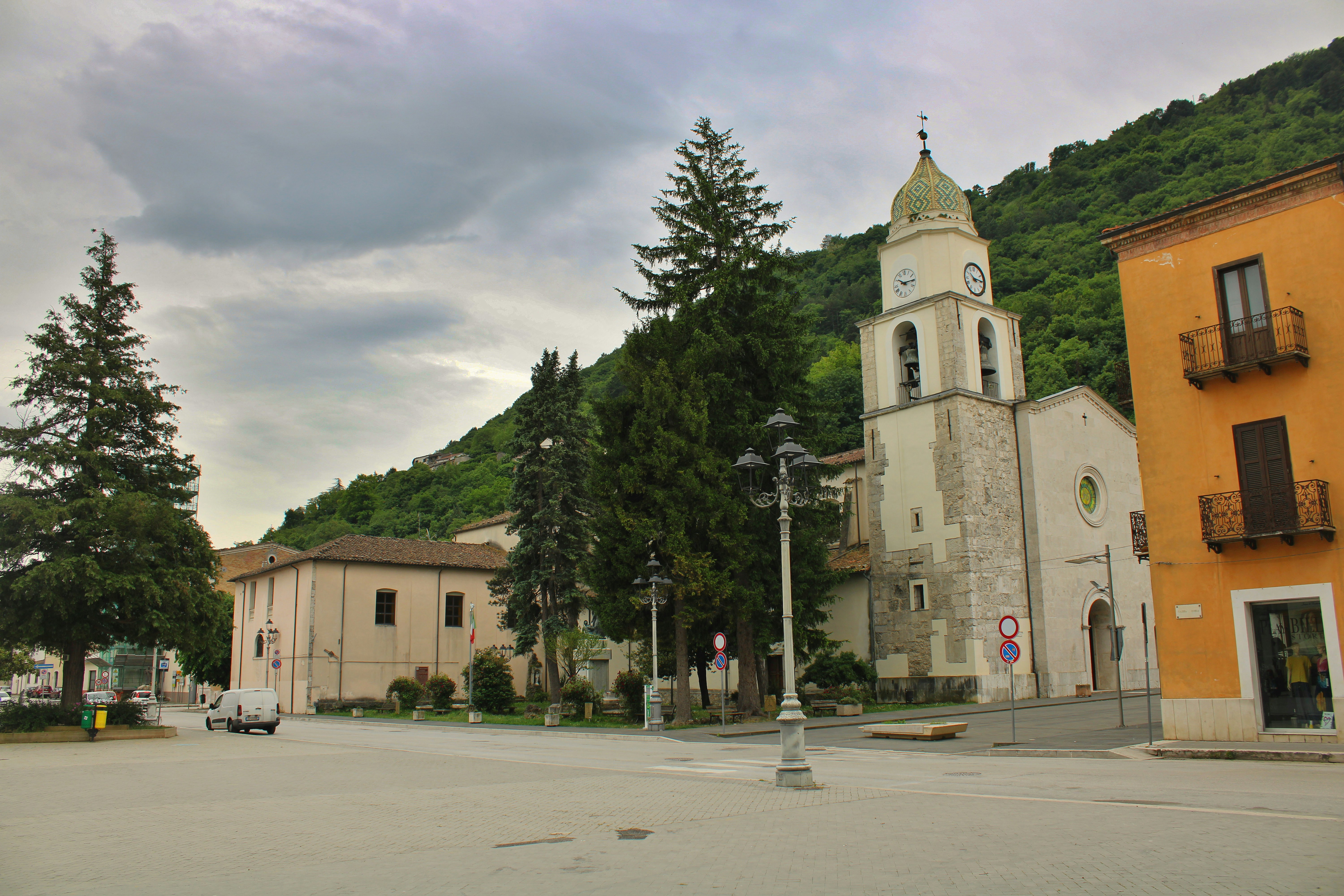 Photo by gabrieleromanoy