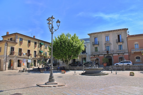 Maglie e il suo territorio: arte, storia e artigianato