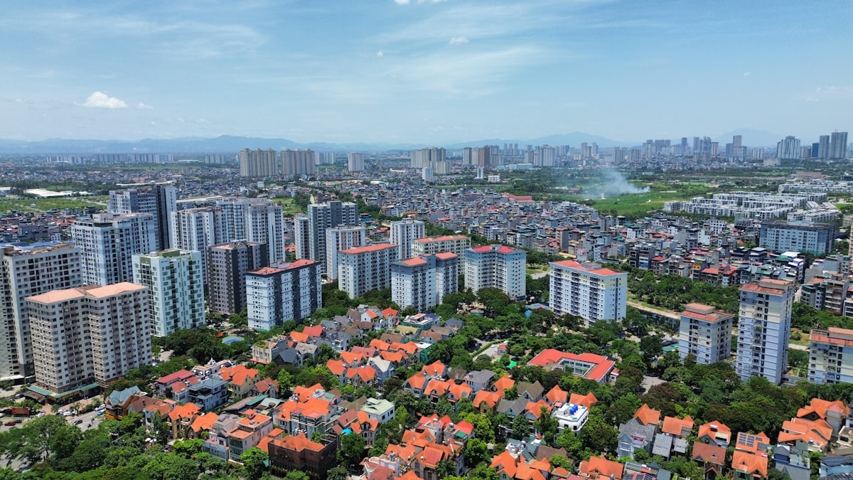 Búsquedas de "no puedo vender mi casa" rompen récord en EE.UU. — y los expertos hablan de un crash peor que el de 2008