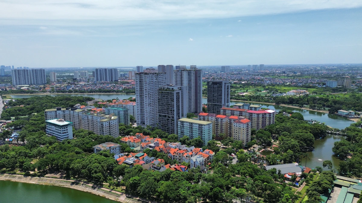 Ho Chi Minh neighborhood comparison for expat apartments