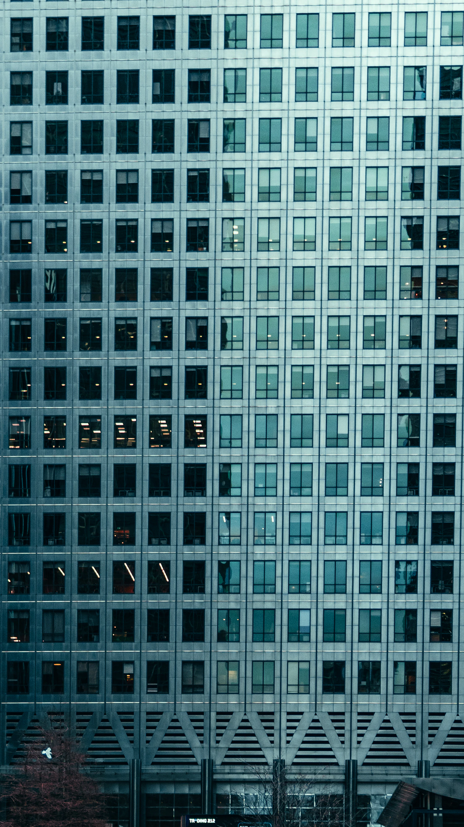Edificio corporativo de arquitectura contemporánea